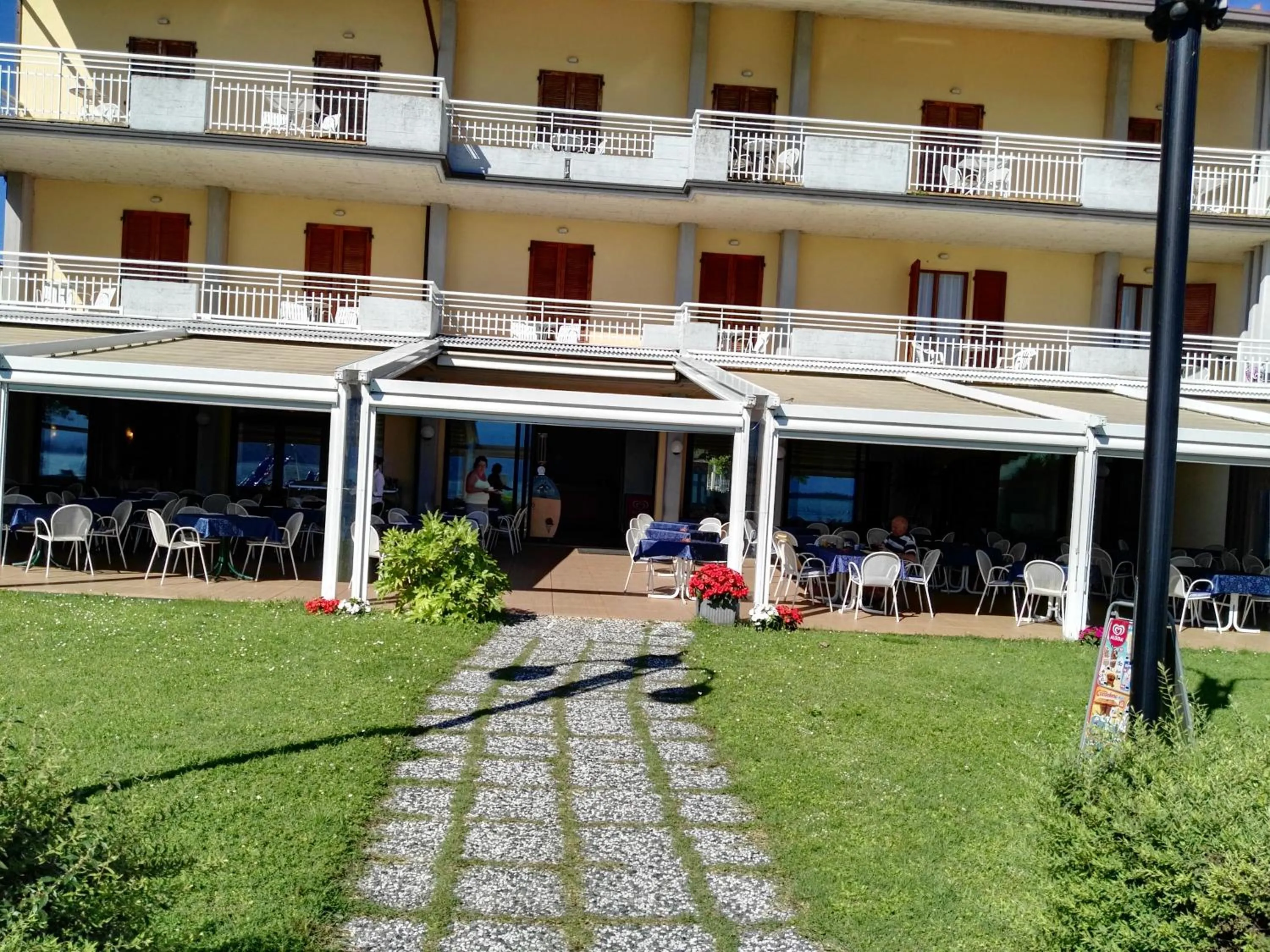 Patio in Hotel La Romantica