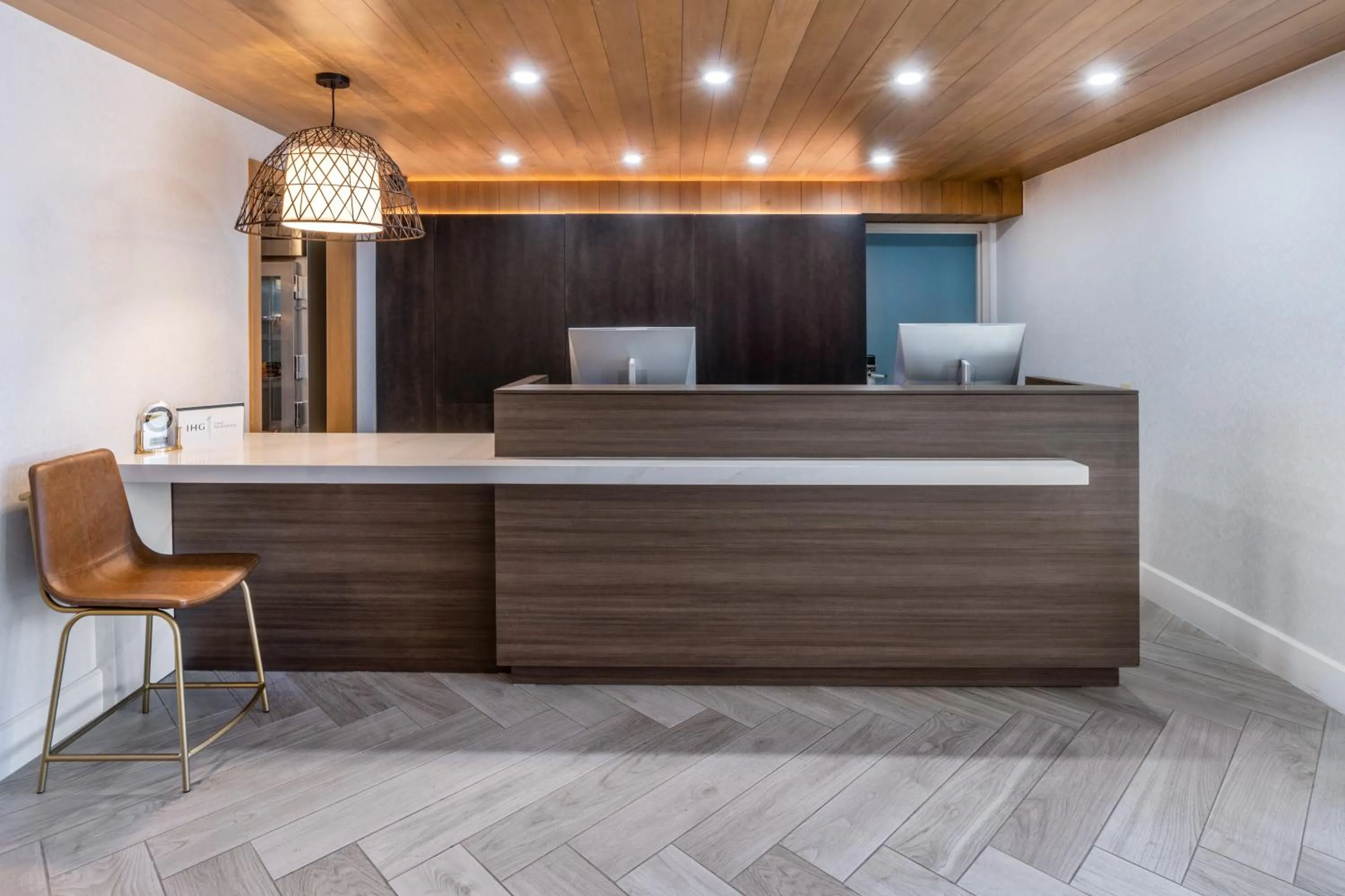 Lobby or reception in Staybridge Suites Denver - Cherry Creek by IHG