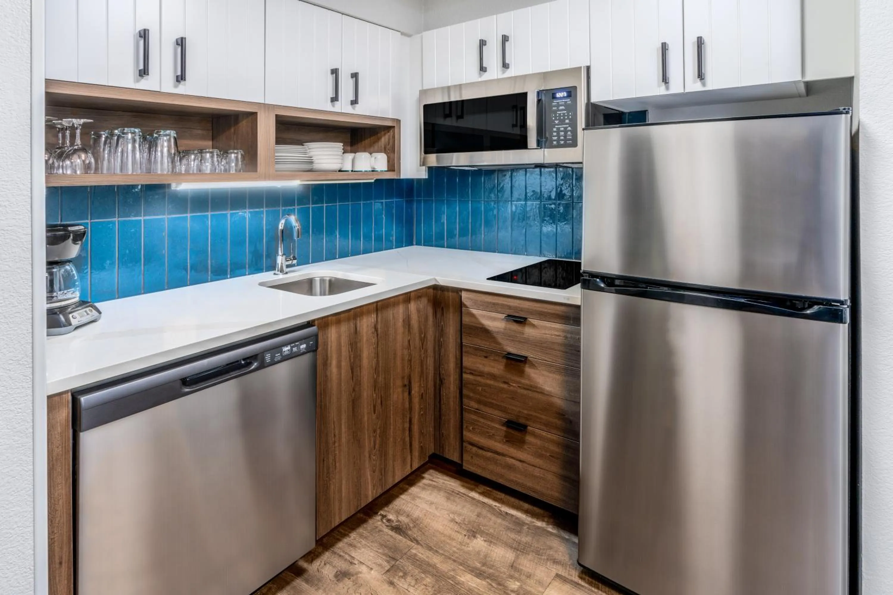 Kitchen or kitchenette in Staybridge Suites Denver - Cherry Creek by IHG
