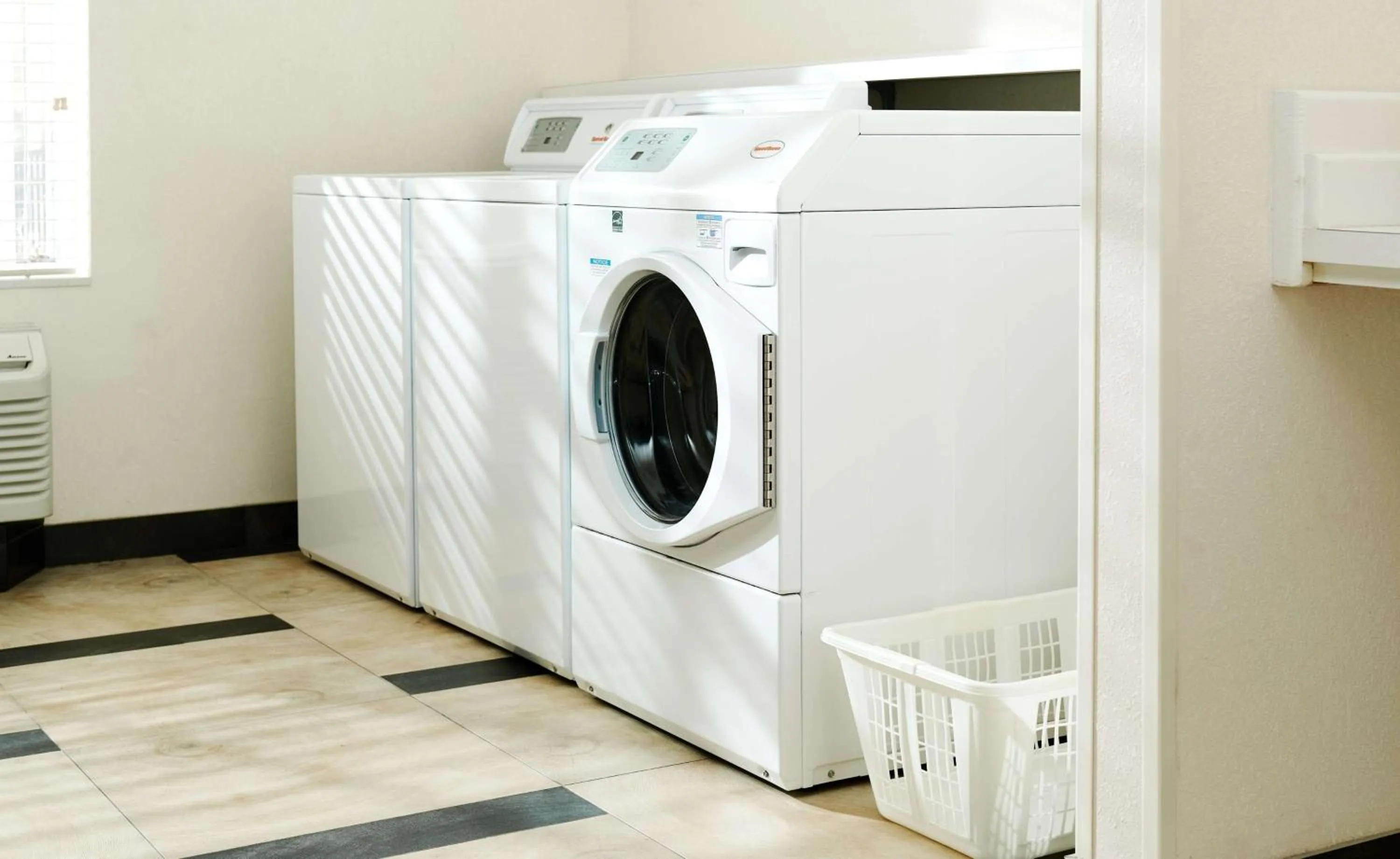 laundry in Sonesta Simply Suites Parsippany Morris Plains