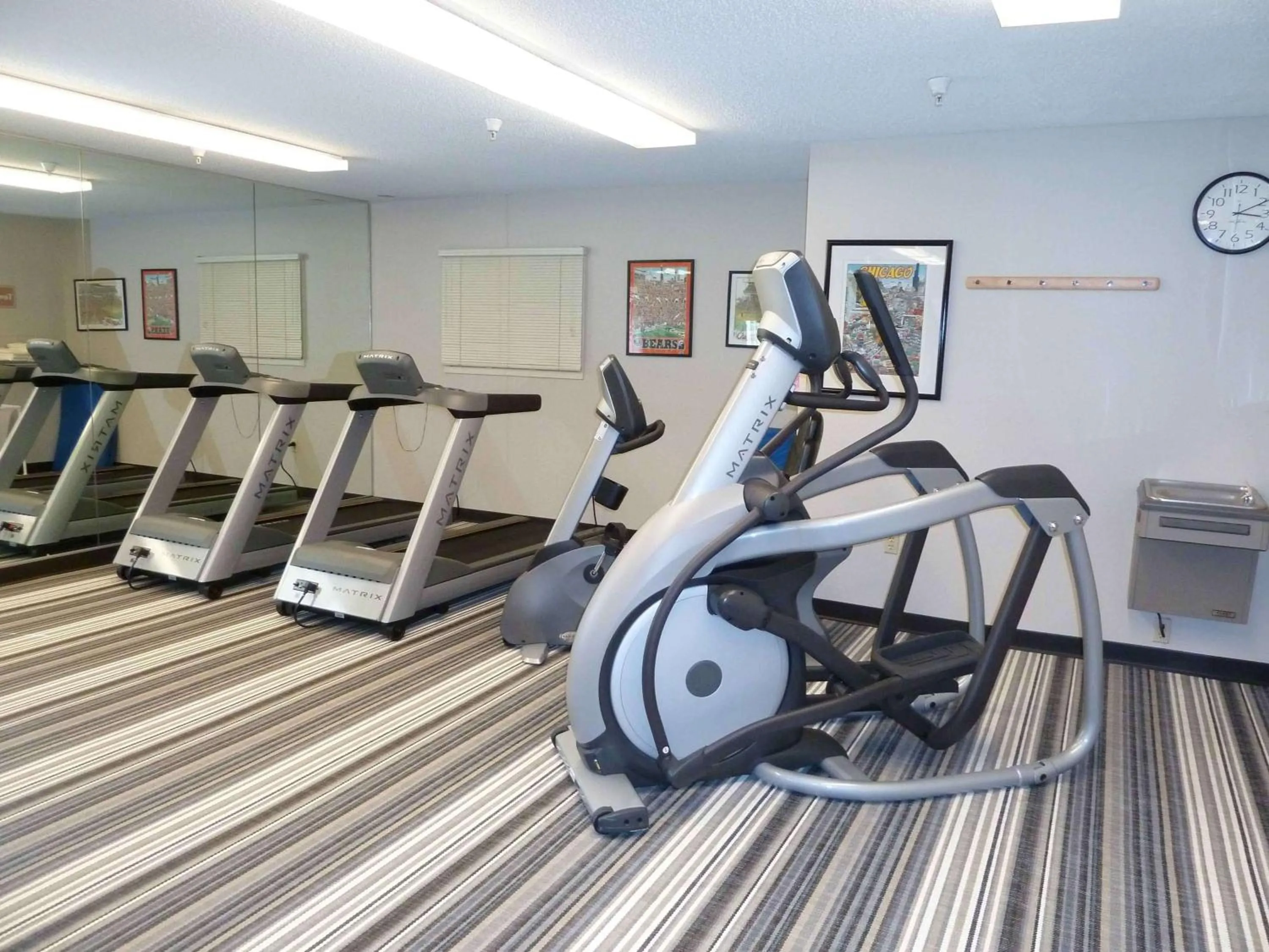 Fitness centre/facilities in Sonesta Simply Suites Chicago Libertyville