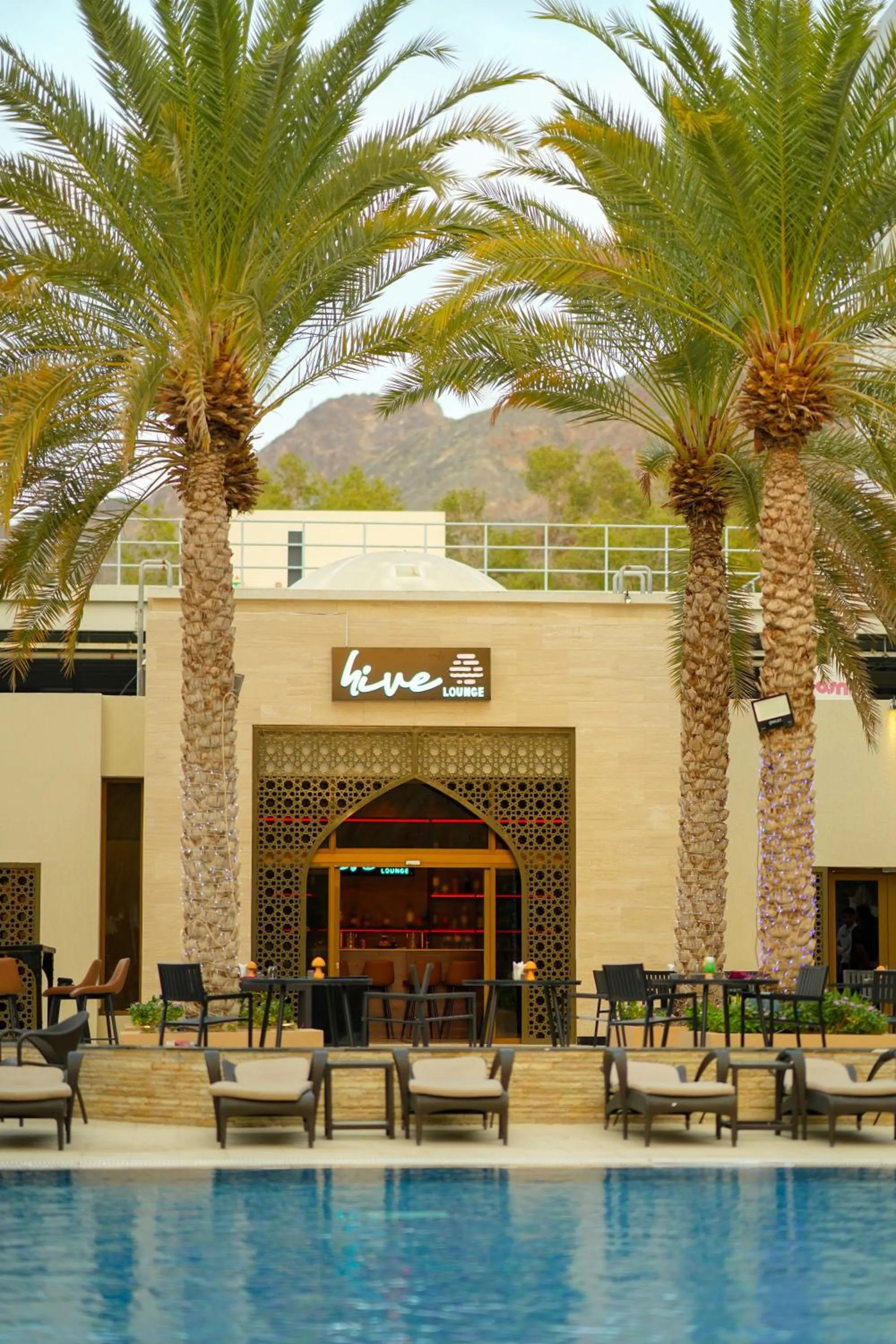 Restaurant/places to eat in Sheraton Oman Hotel