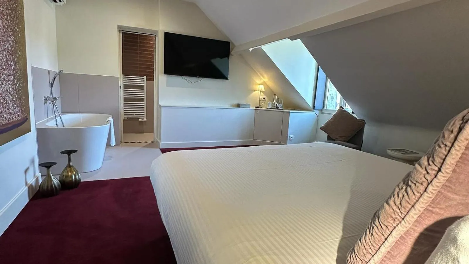 Bed in Domaine De La Corniche