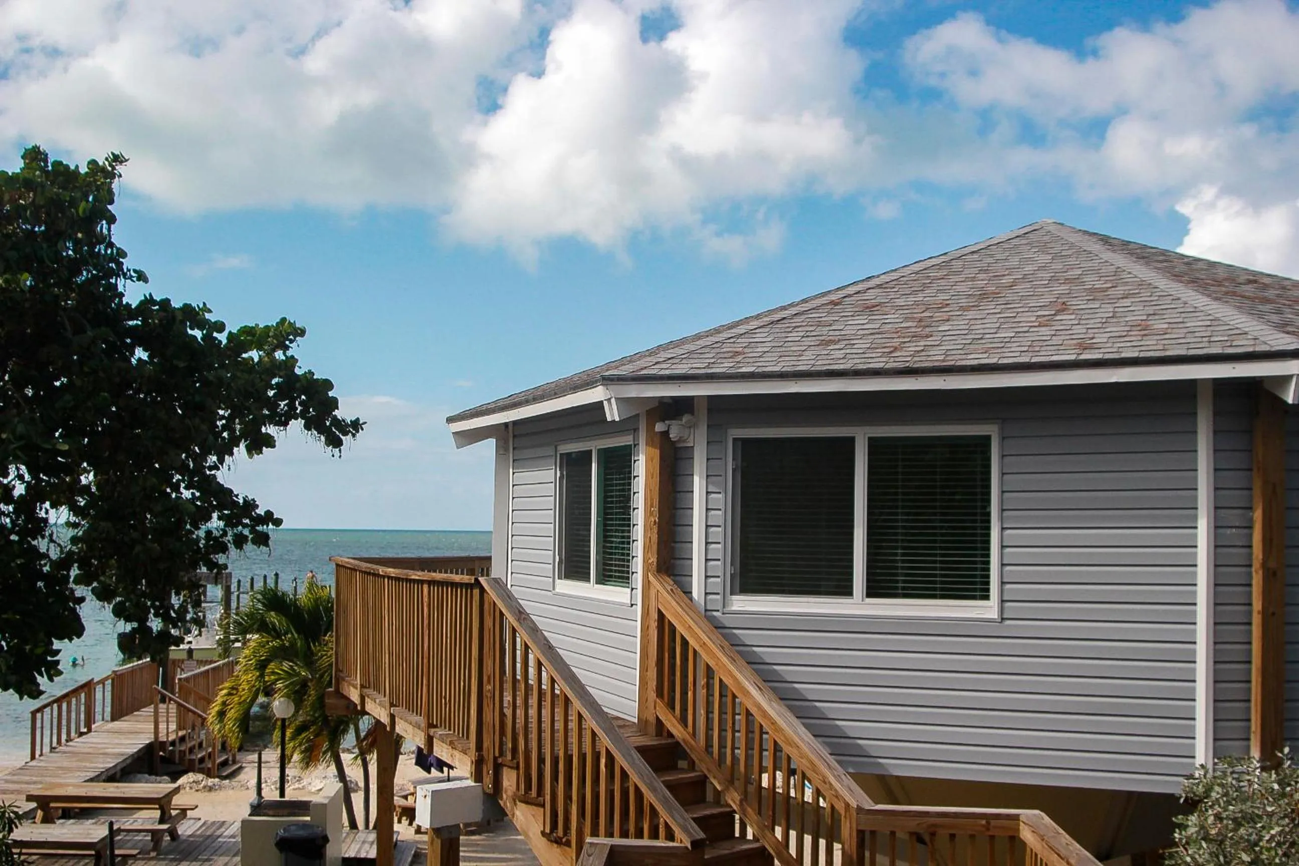 Property building in Topsider Resort