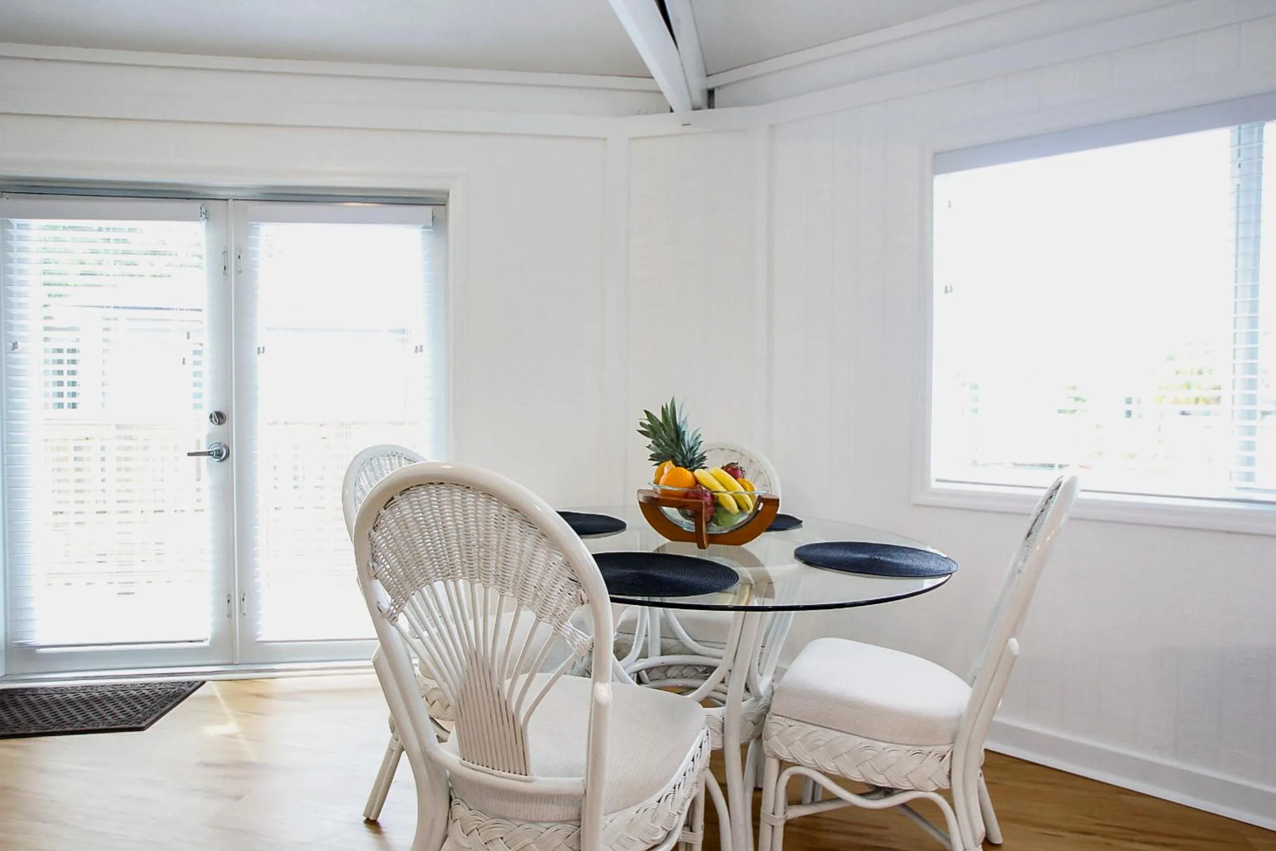 Seating area in Topsider Resort