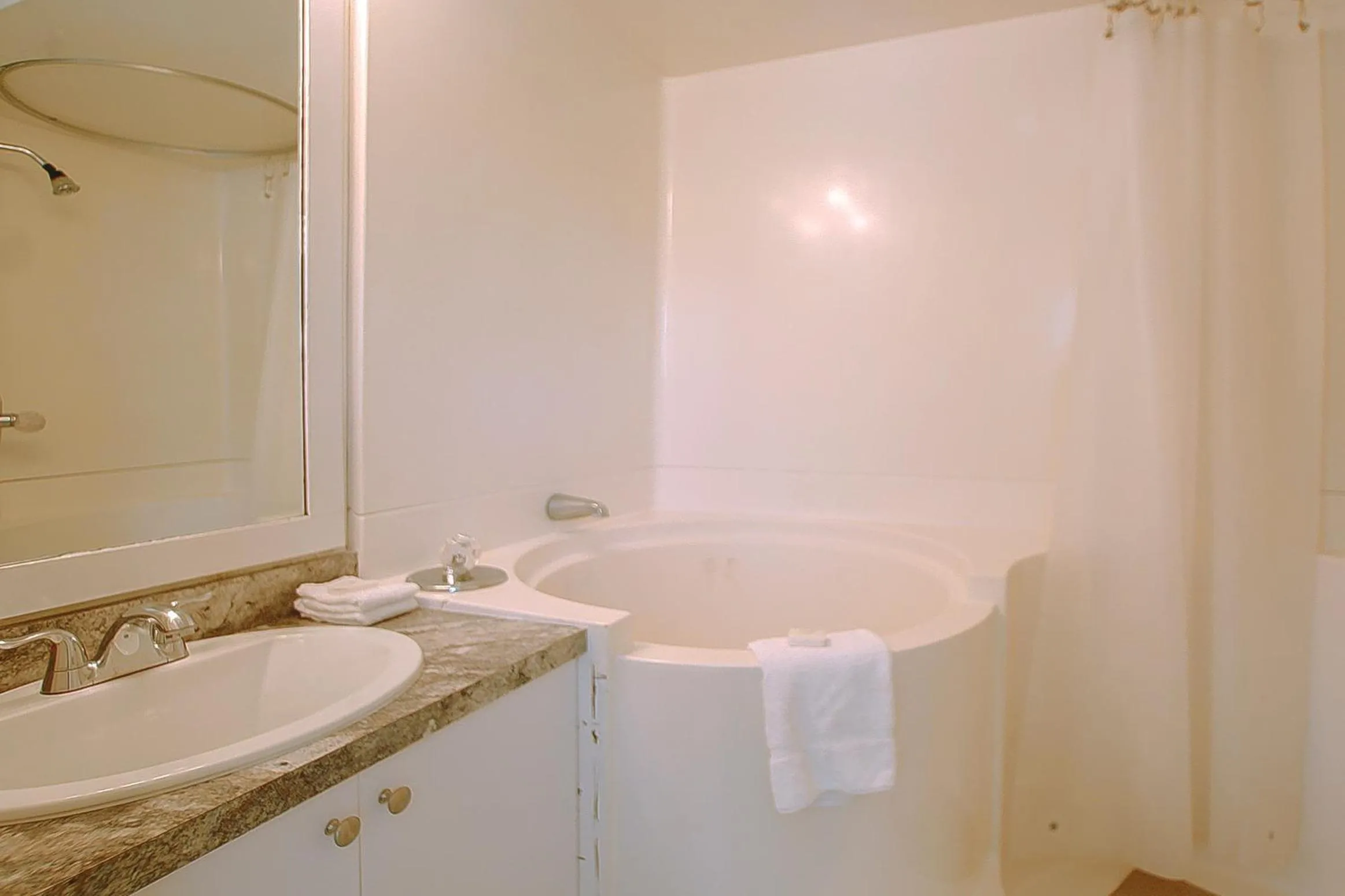 Bathroom in Topsider Resort