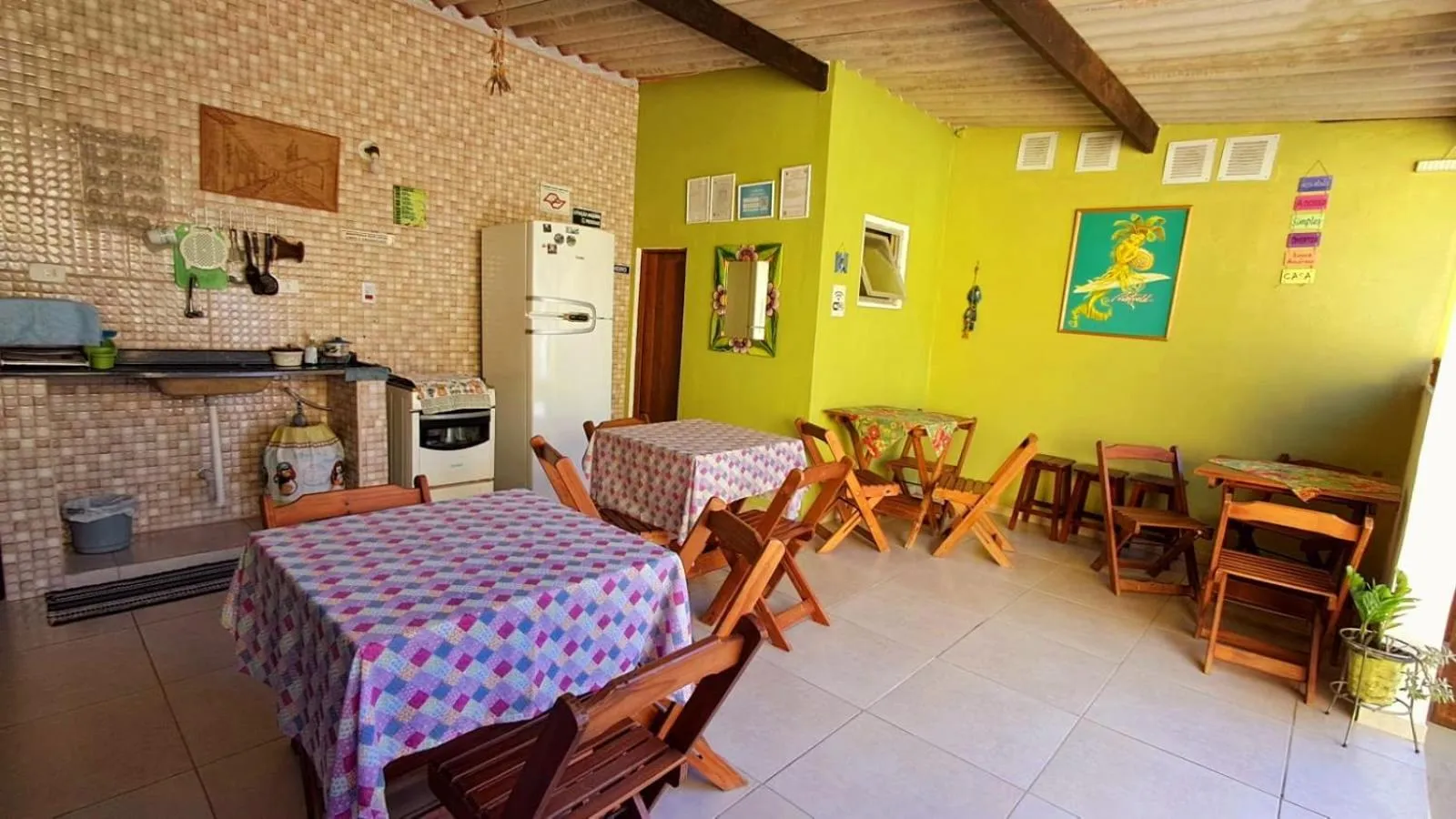 Kitchen or kitchenette in Suítes Cantinho do Sossego em Ubatuba