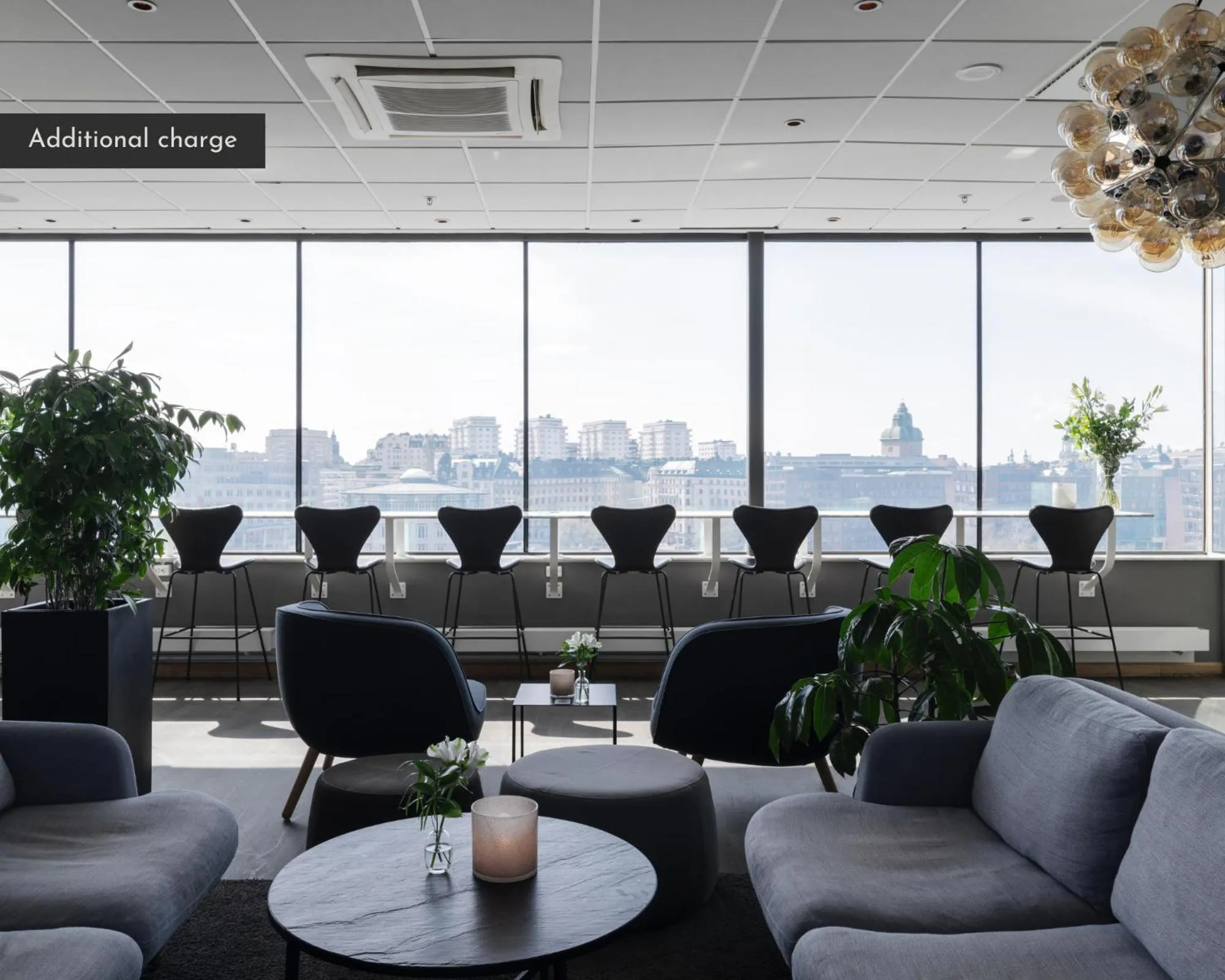 Coffee/tea facilities in Clarion Hotel Sign