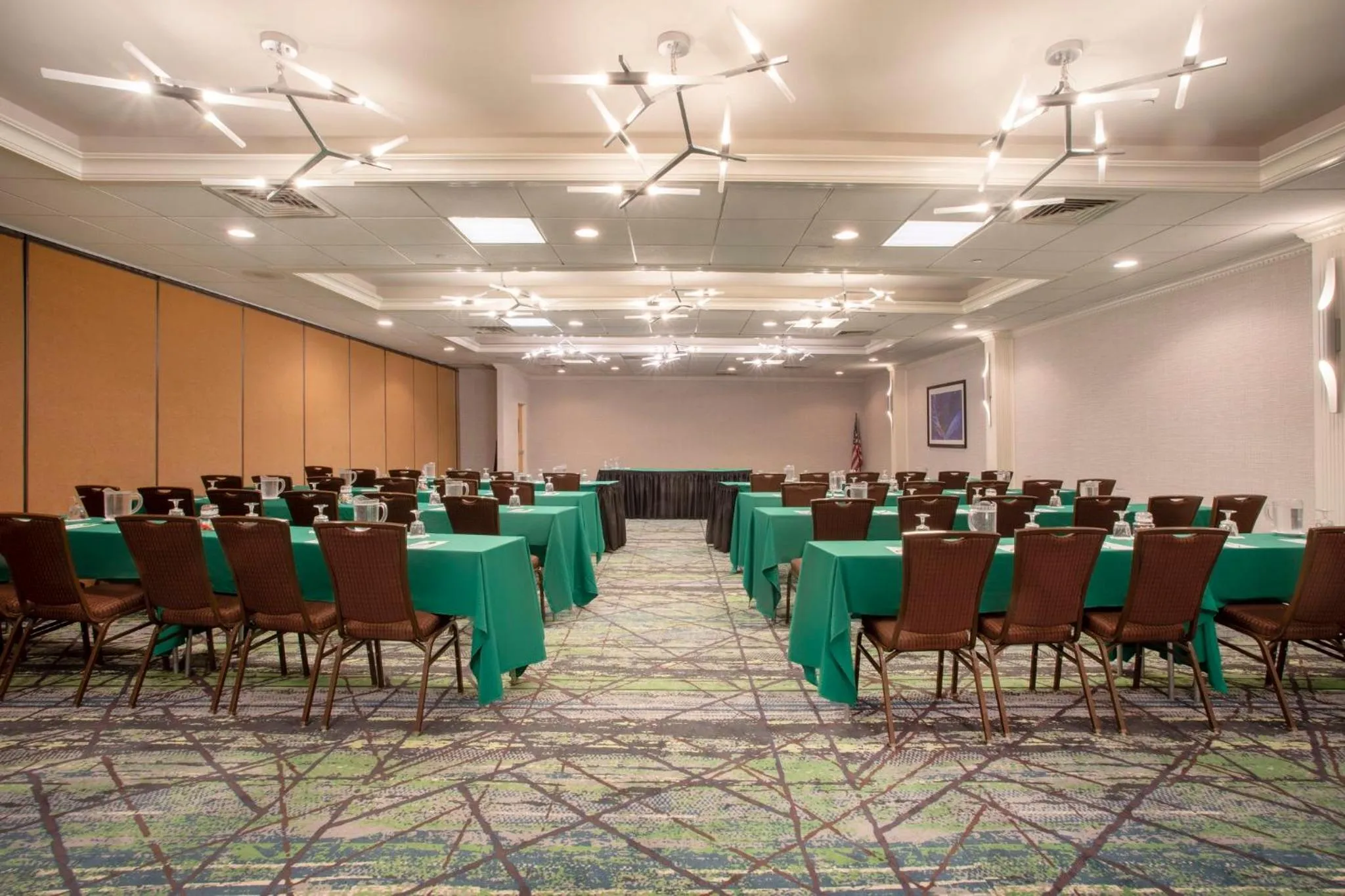 Meeting/conference room in Holiday Inn & Suites Parsippany Fairfield by IHG