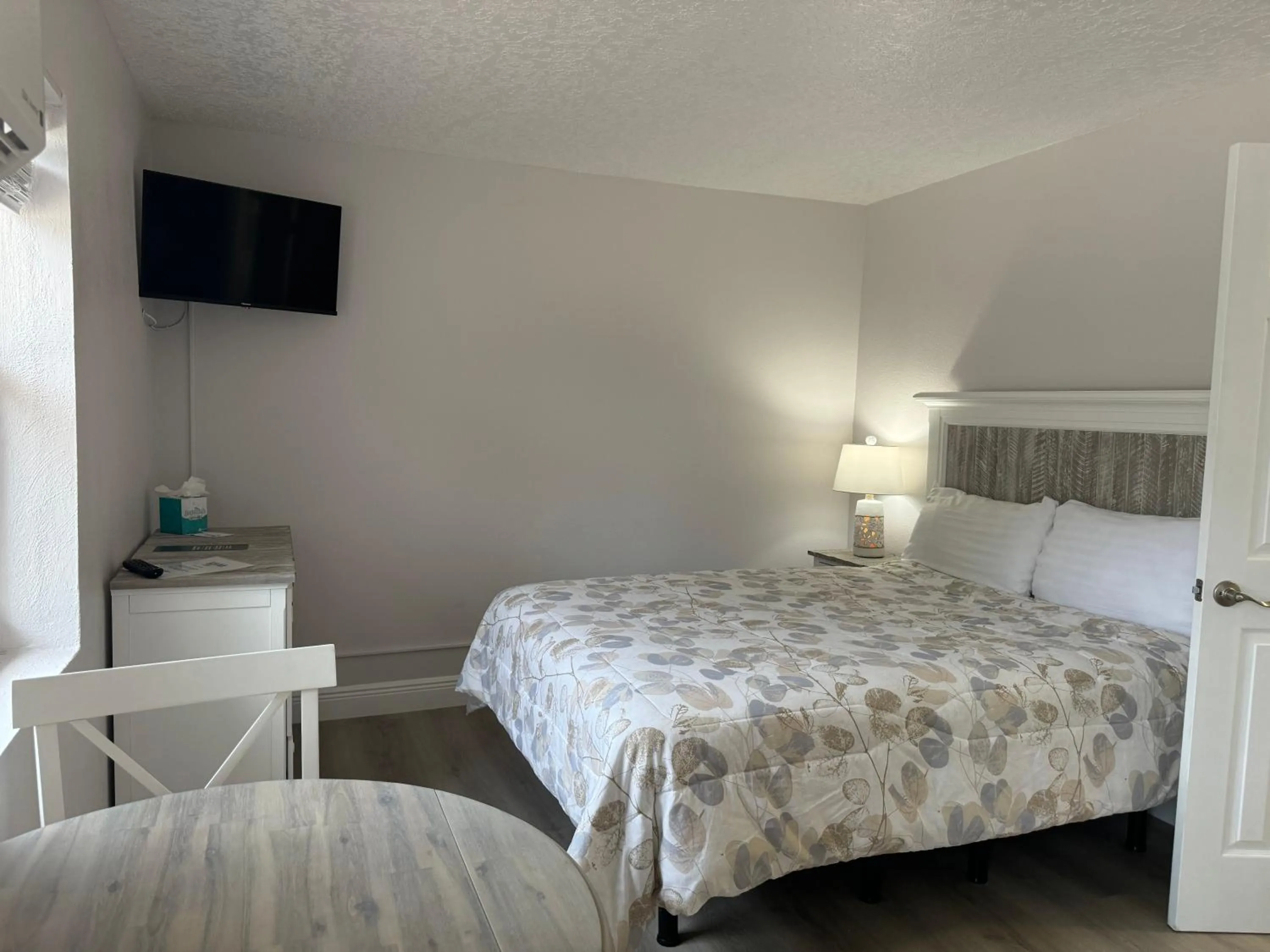 Bed in Sea Dell Motel - Marathon