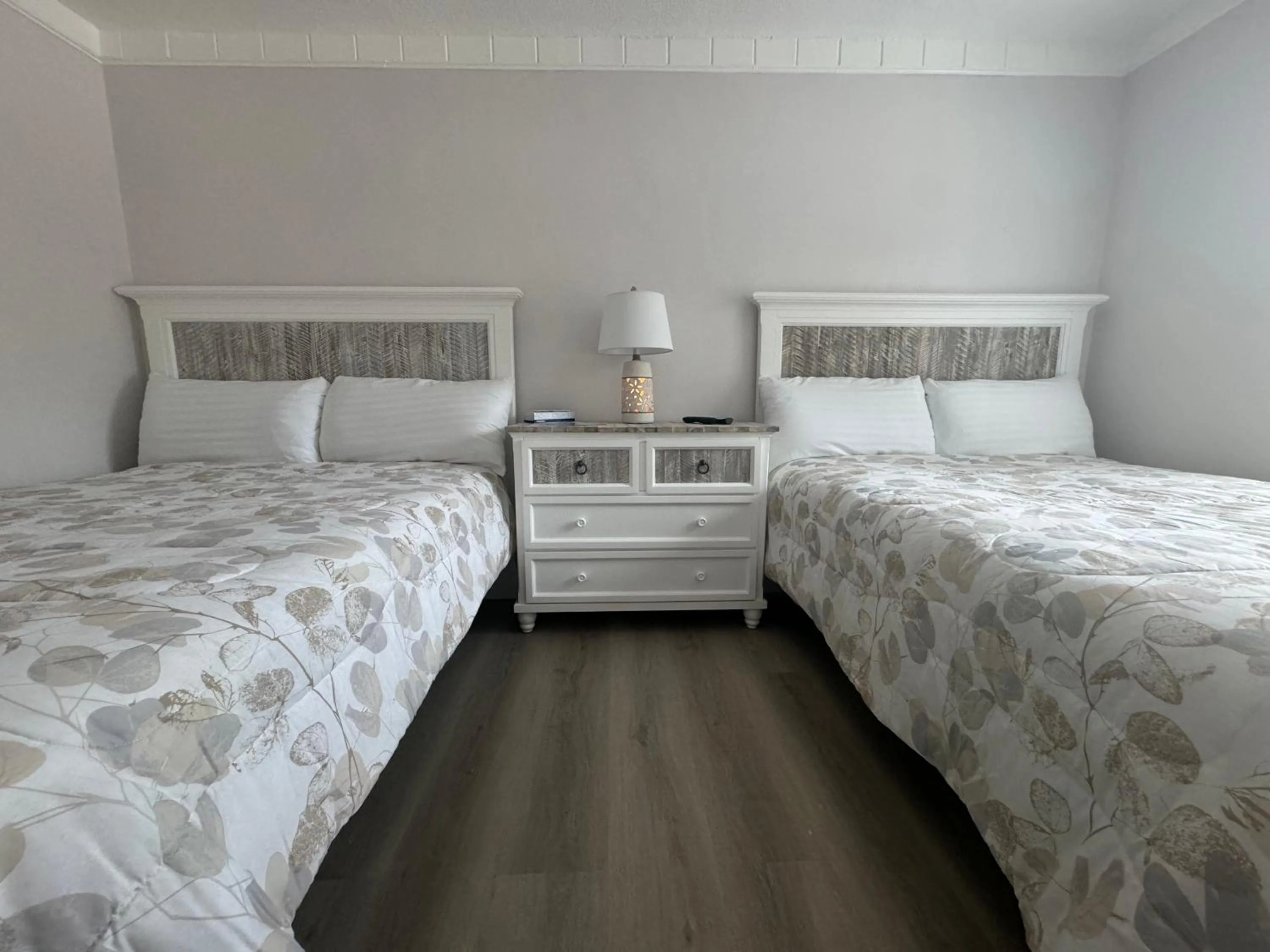 Bed in Sea Dell Motel - Marathon