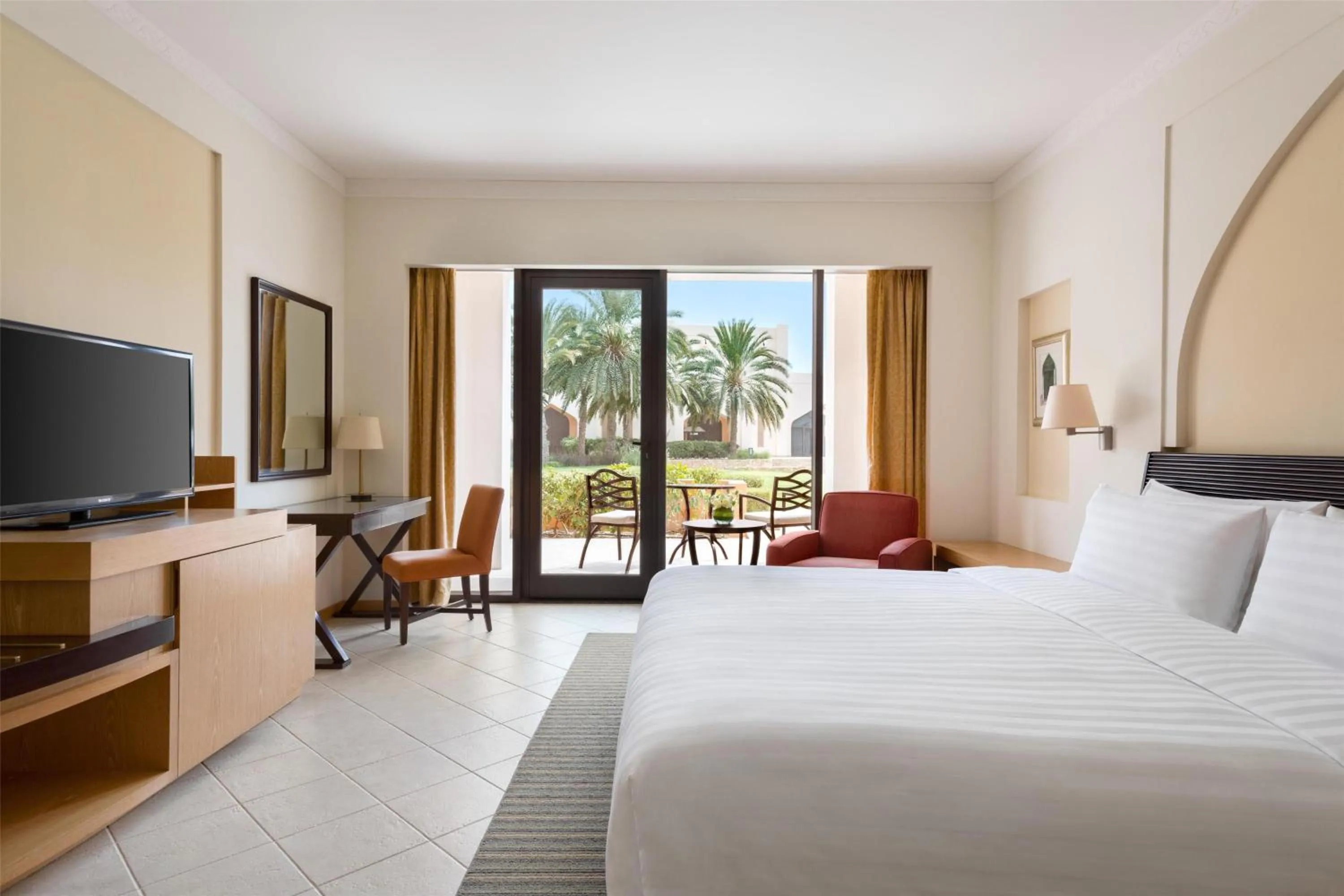 Bed in Hilton Muscat Al Bandar