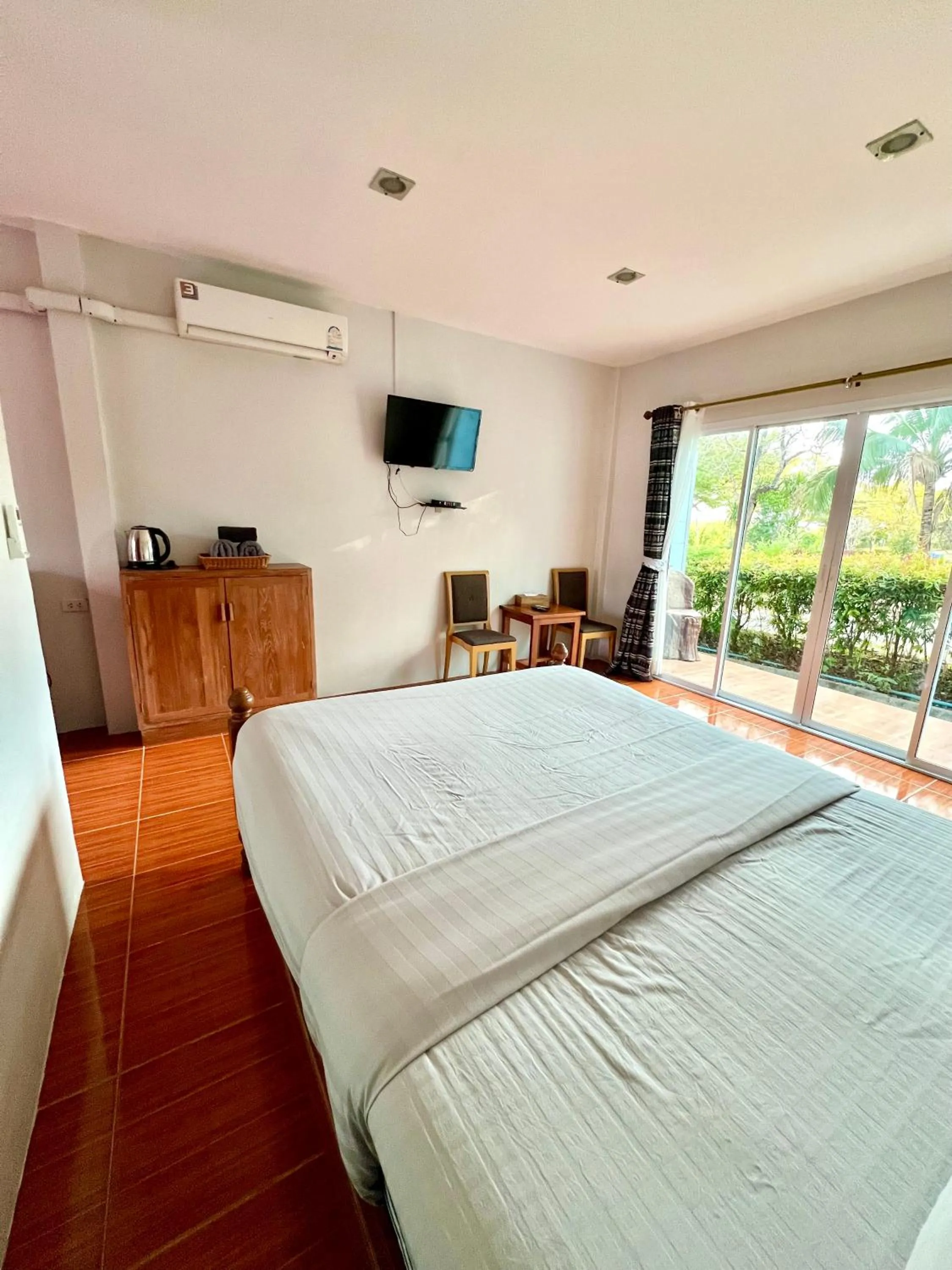 Bed in Maingern Maithong Resort