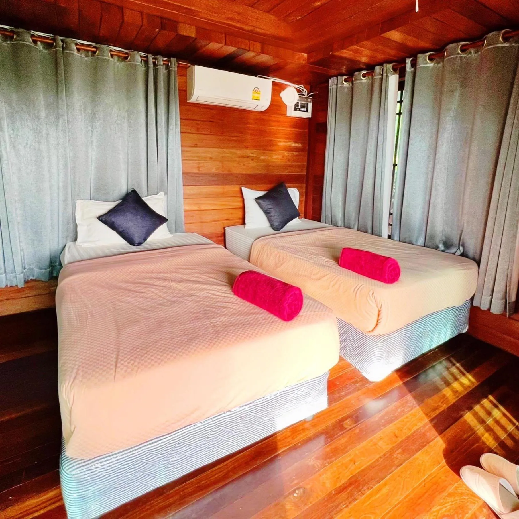 Bed in Maingern Maithong Resort