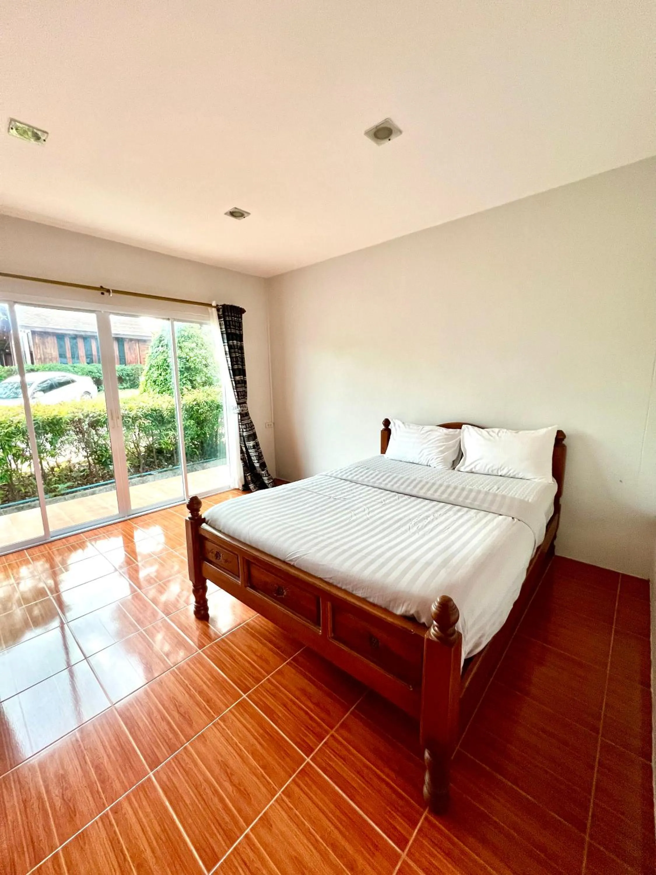 Bed in Maingern Maithong Resort