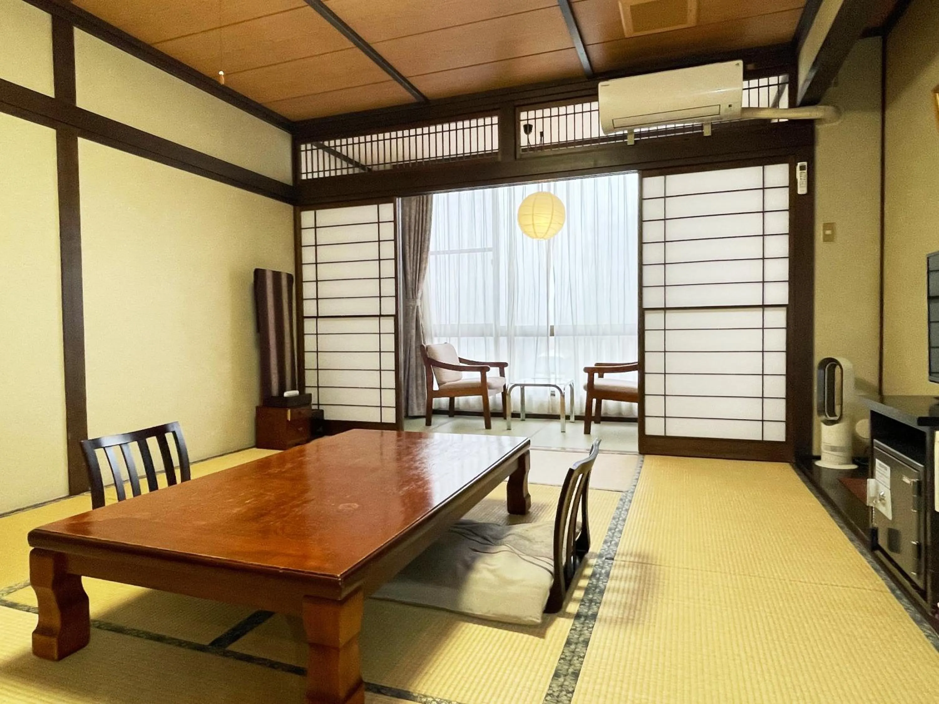 Photo of the whole room in Hotel Yamabuki