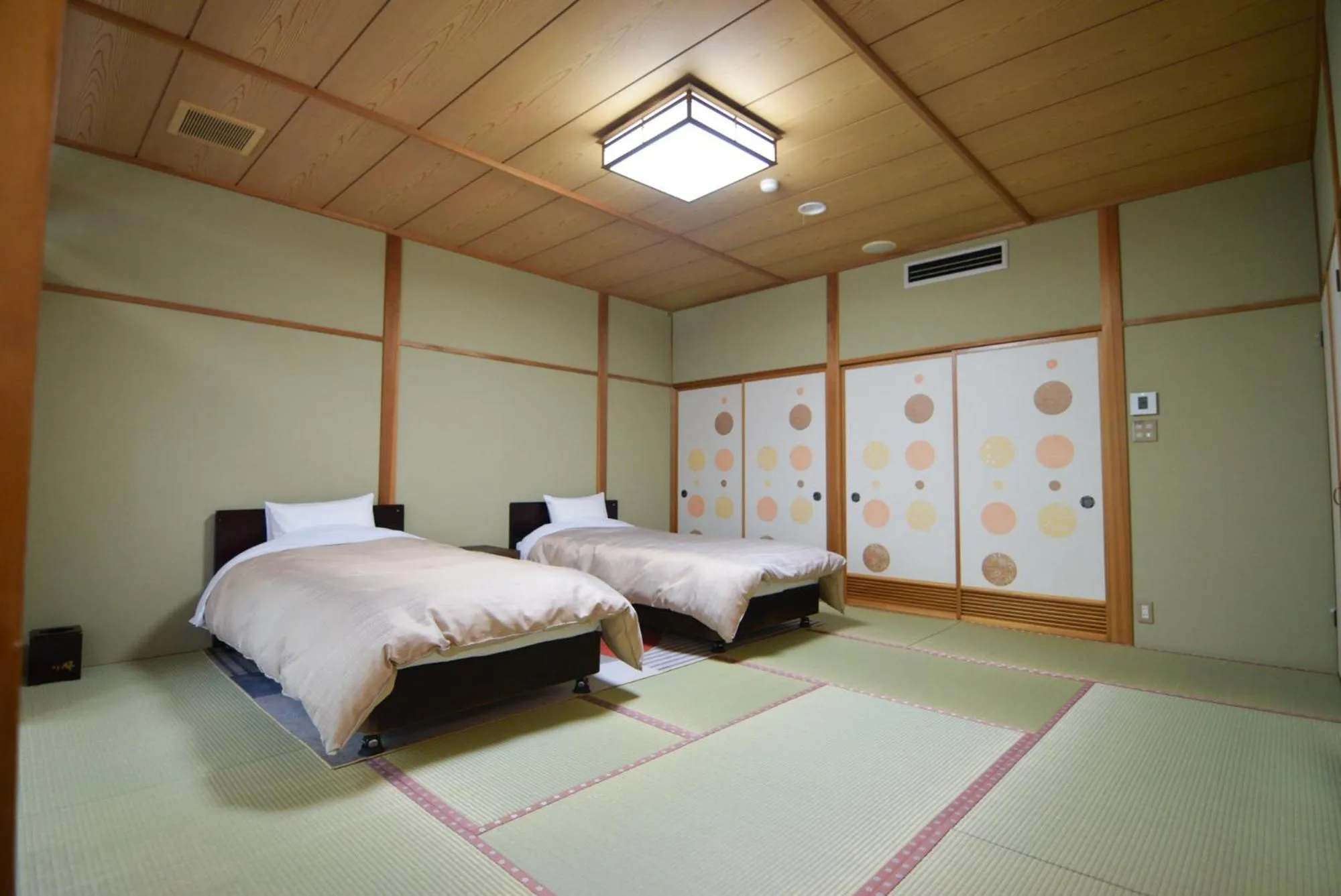 Photo of the whole room, Bed in Hotel Yamabuki