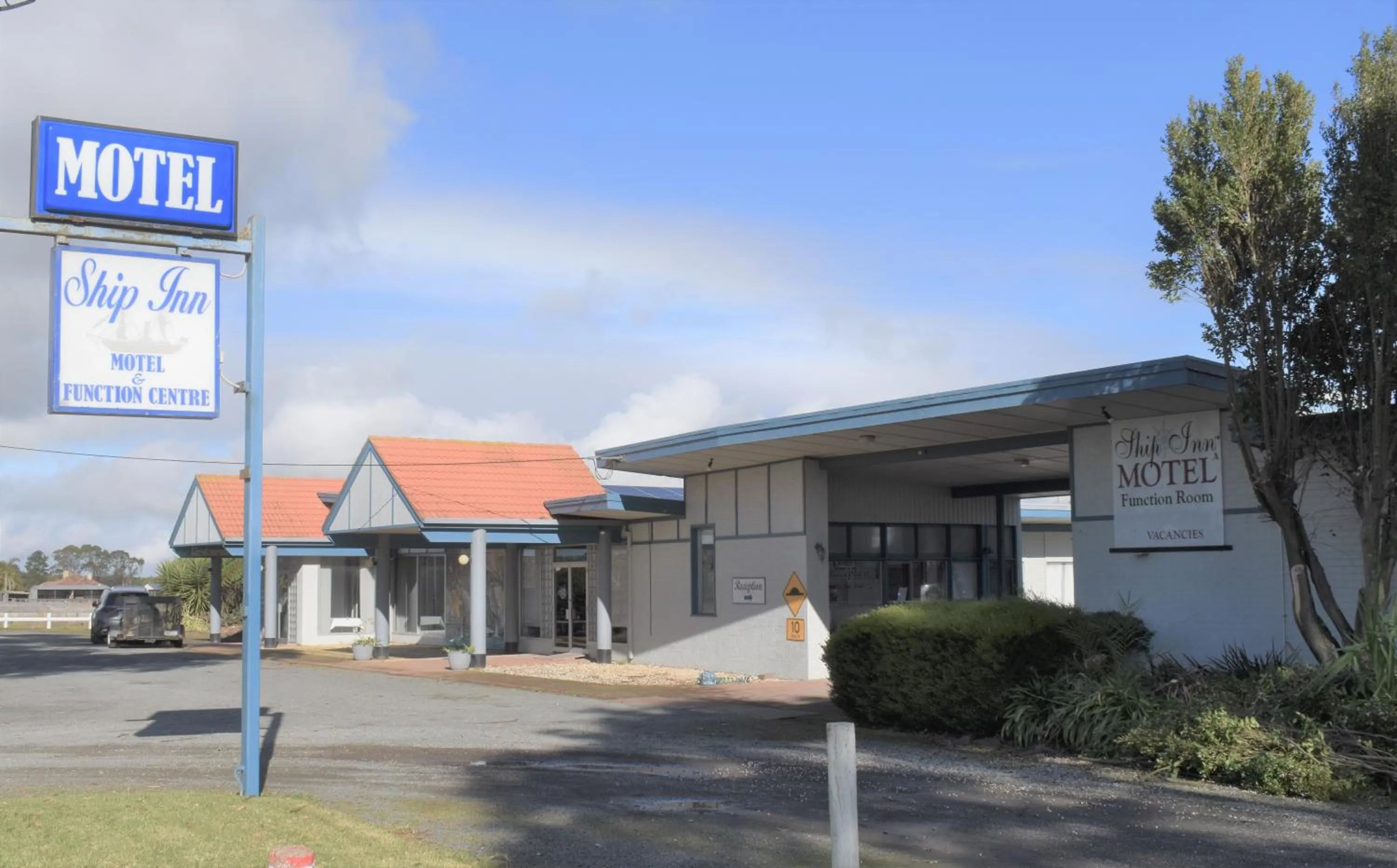 Property building in Ship Inn Motel Yarram