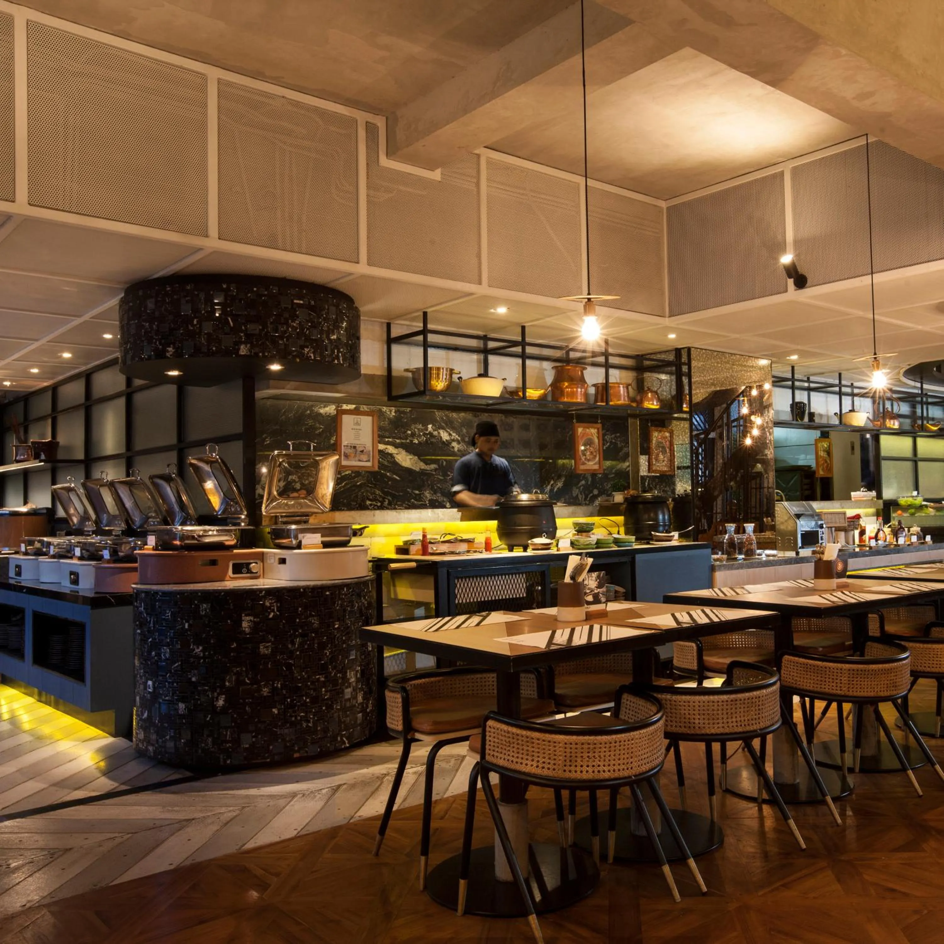 Restaurant/places to eat in GAIA Cosmo Hotel