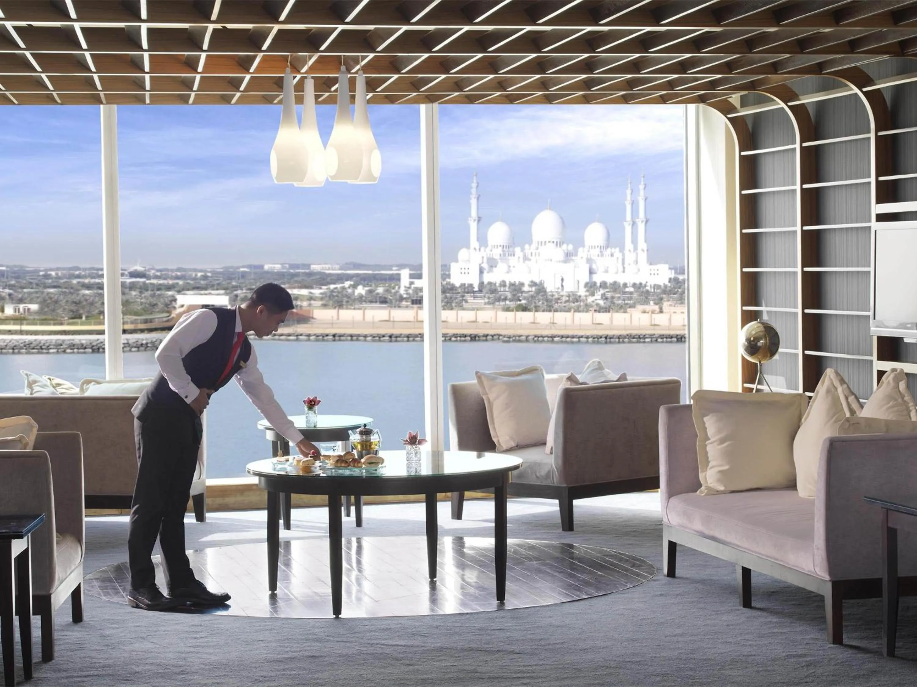 Business facilities in Fairmont Bab Al Bahr