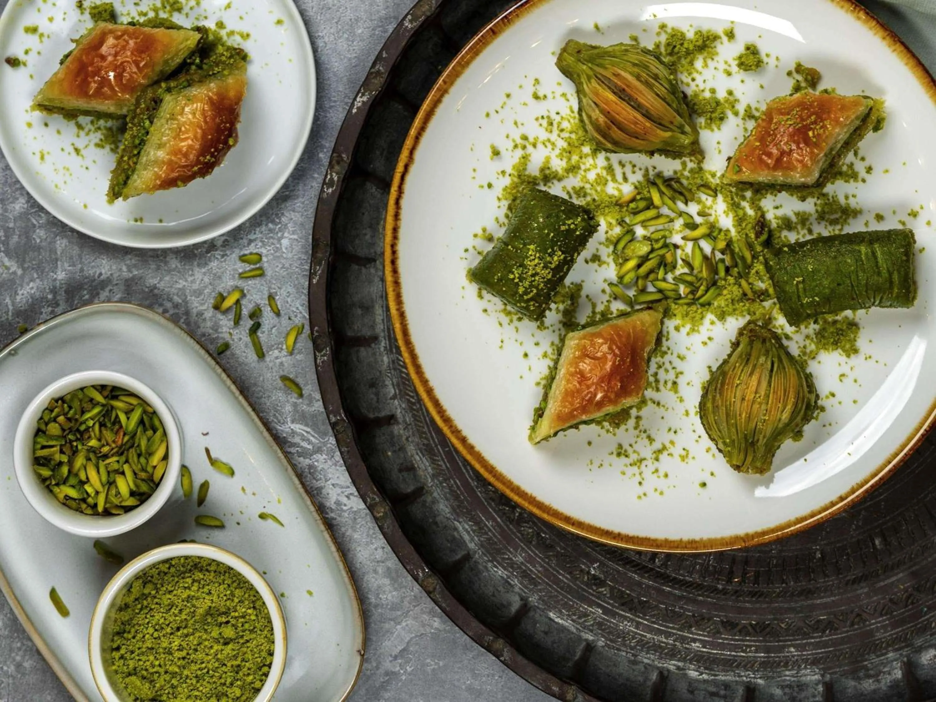 Restaurant/places to eat in Fairmont Bab Al Bahr