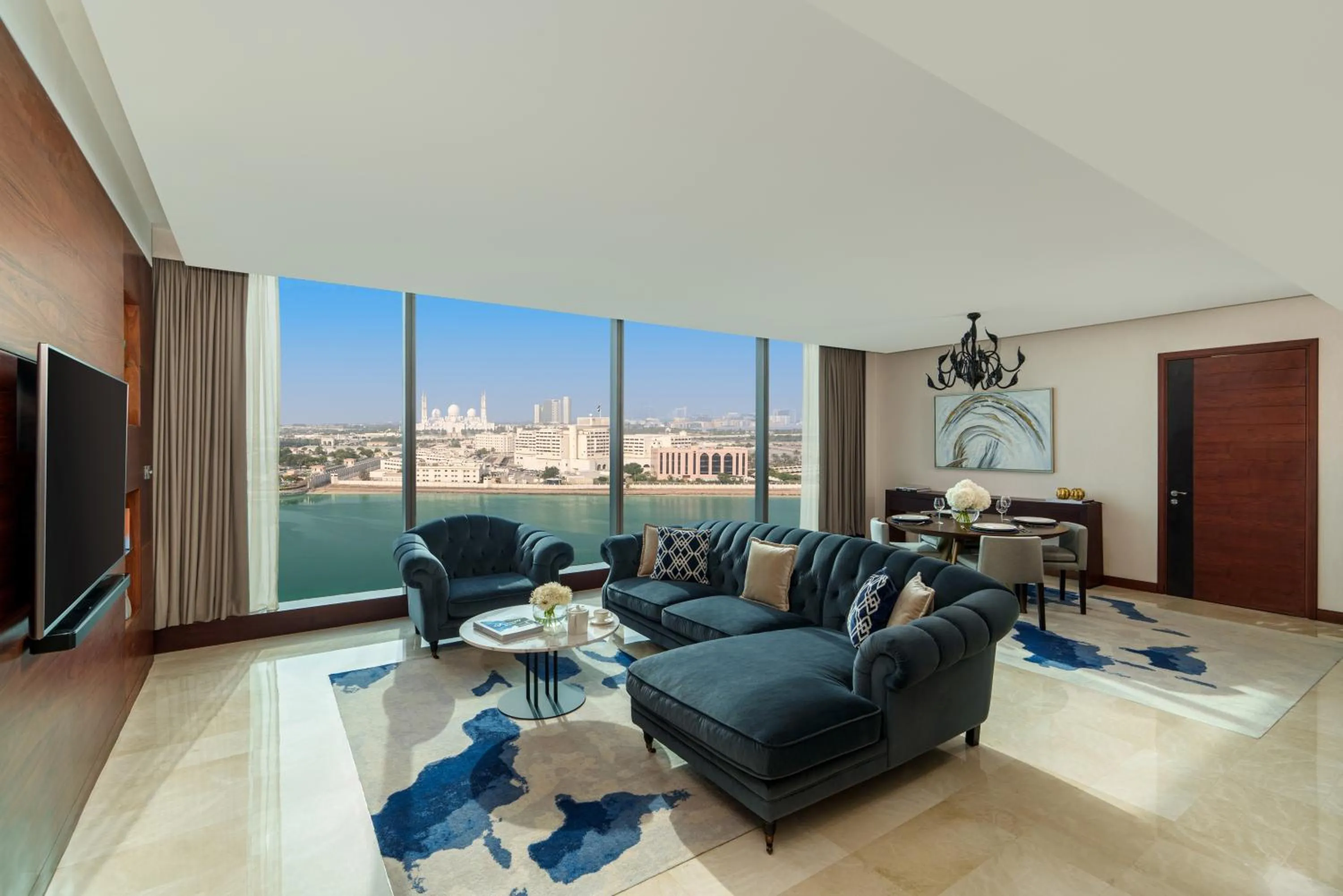 TV and multimedia in Fairmont Bab Al Bahr