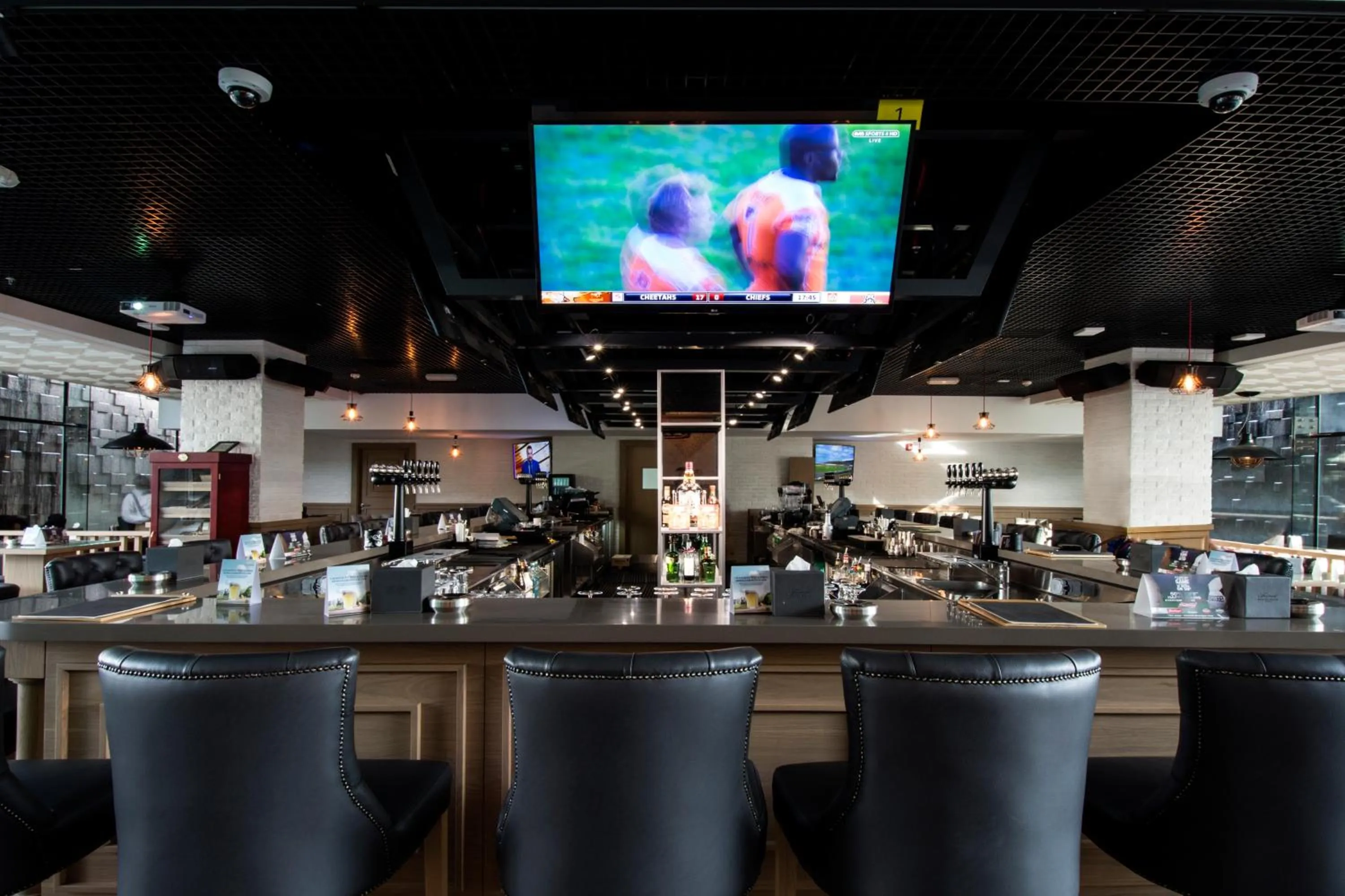 Restaurant/places to eat in Fairmont Bab Al Bahr