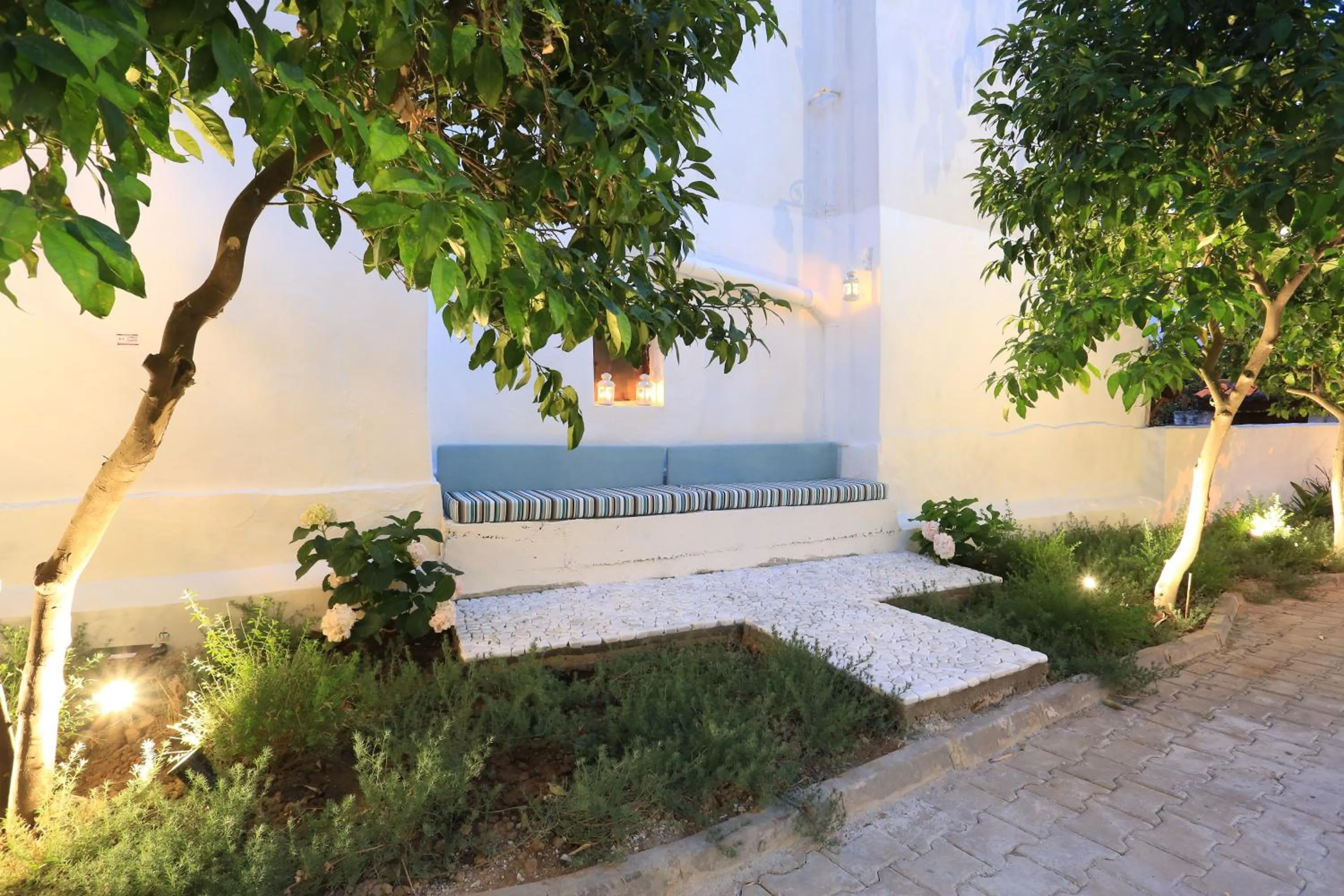 Property building in Alp Suites Mandalin