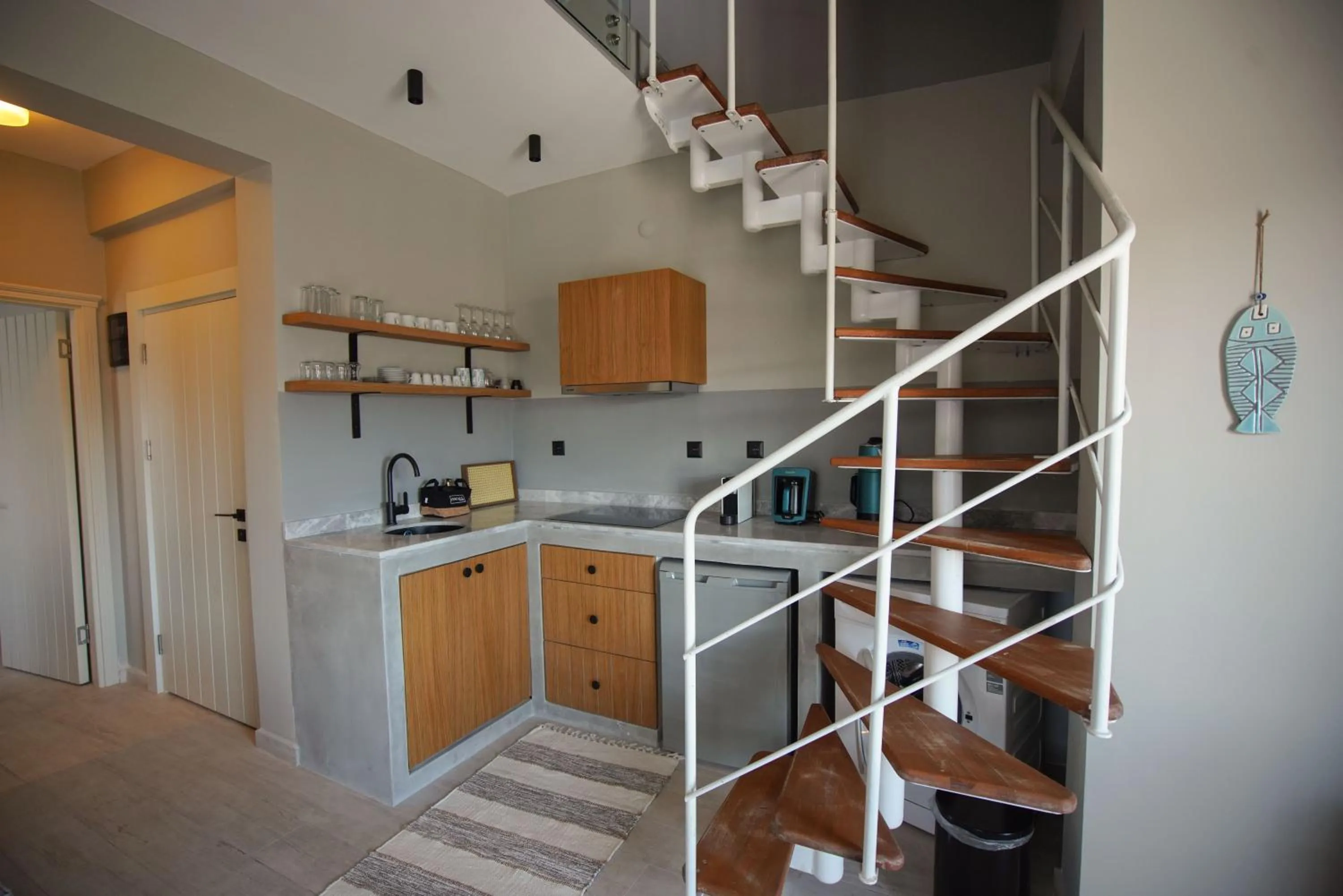 kitchen in Alp Suites Mandalin