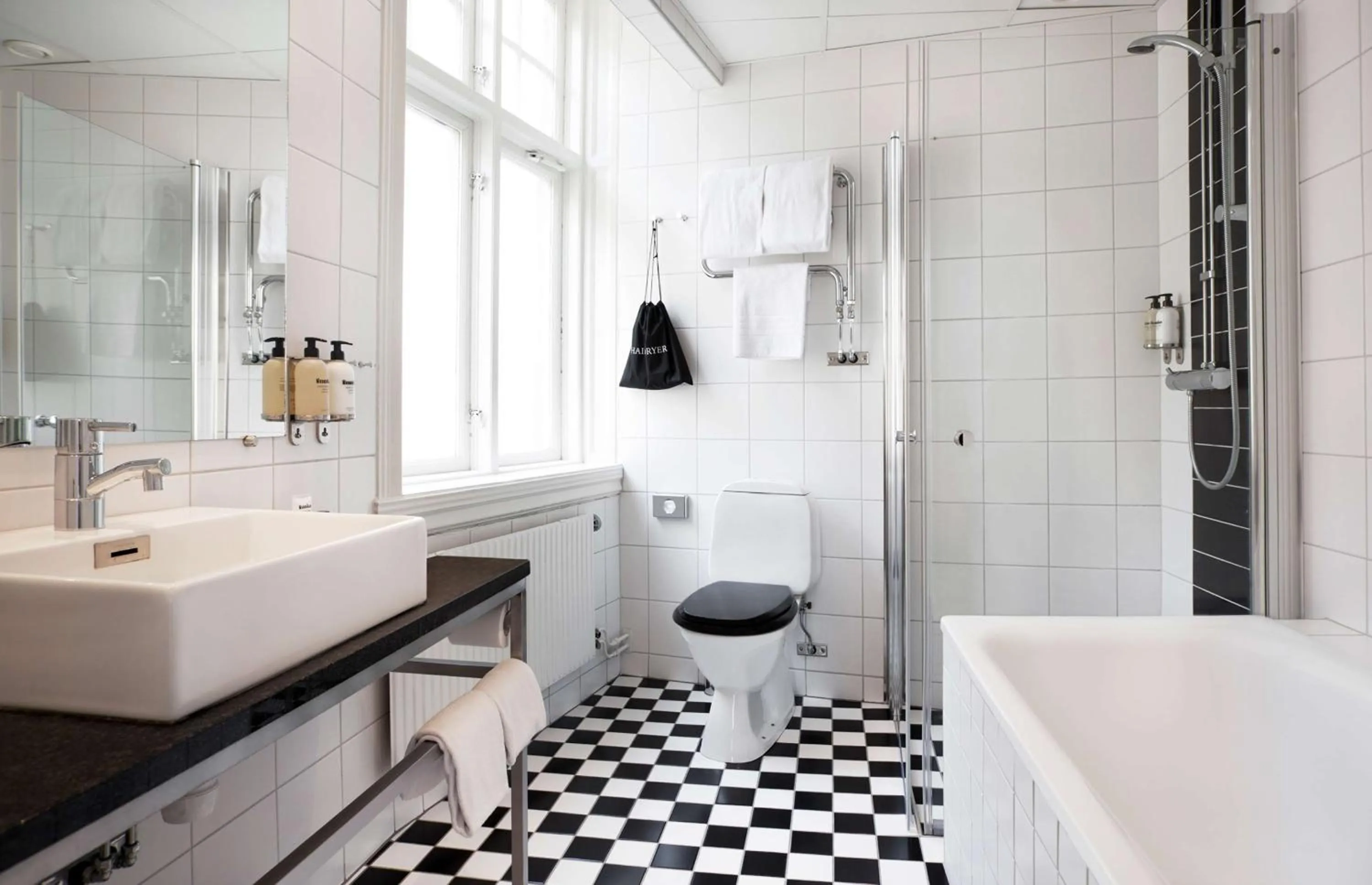 Bathroom in Scandic Stortorget