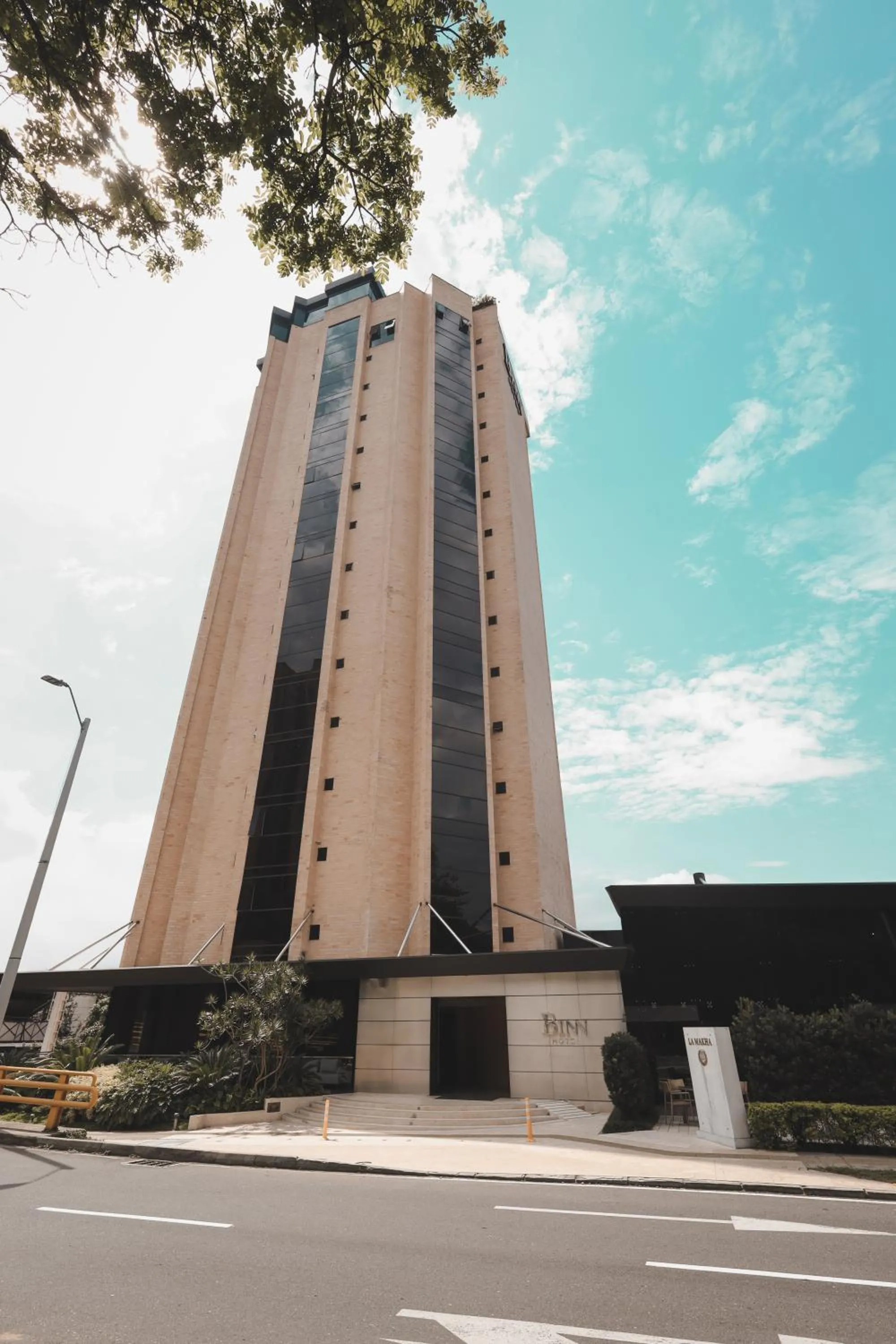 Facade/entrance in Binn Hotel