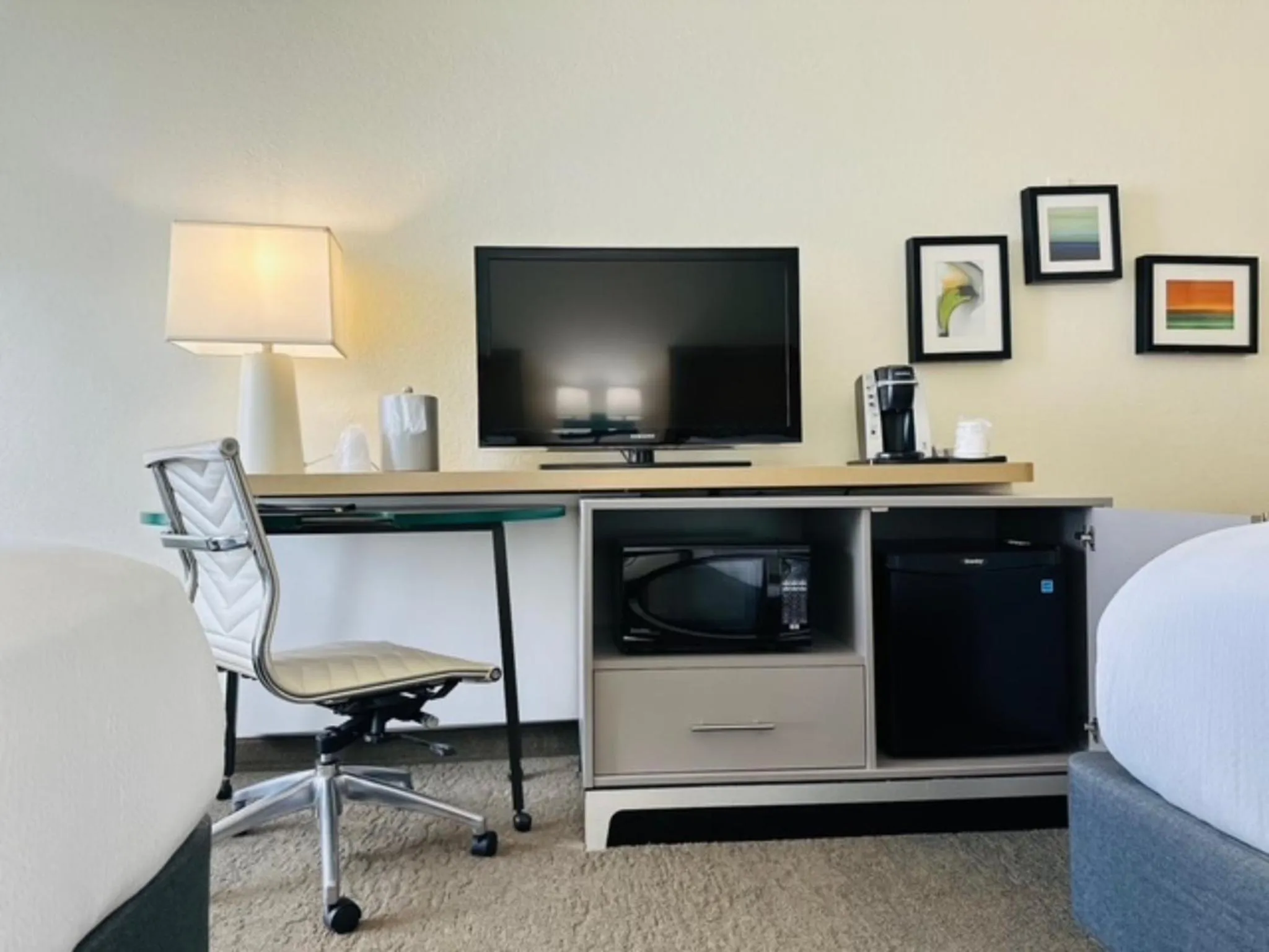 Photo of the whole room, Bed in Holiday Inn Miami International Airport by IHG