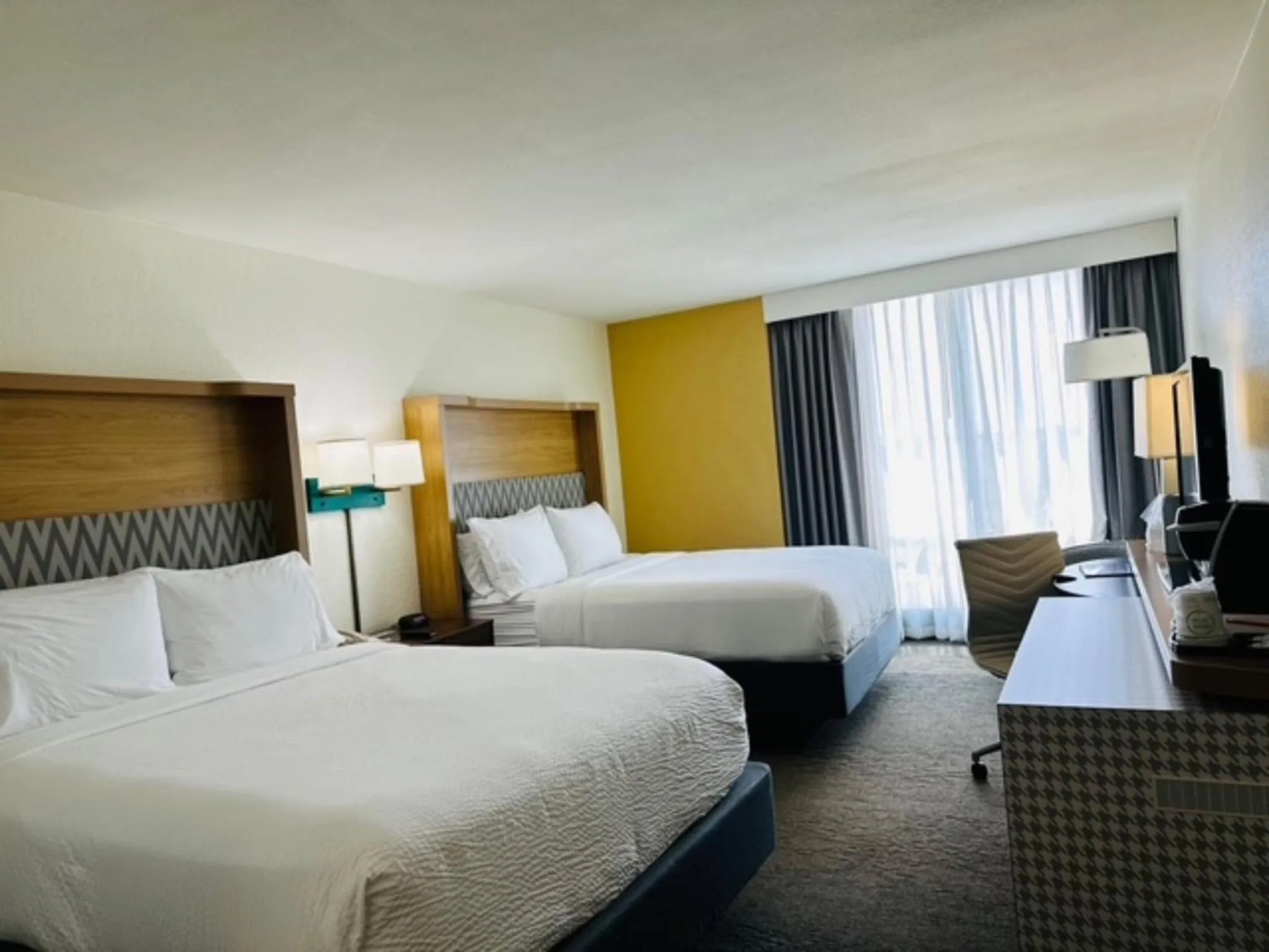Photo of the whole room, Bed in Holiday Inn Miami International Airport by IHG