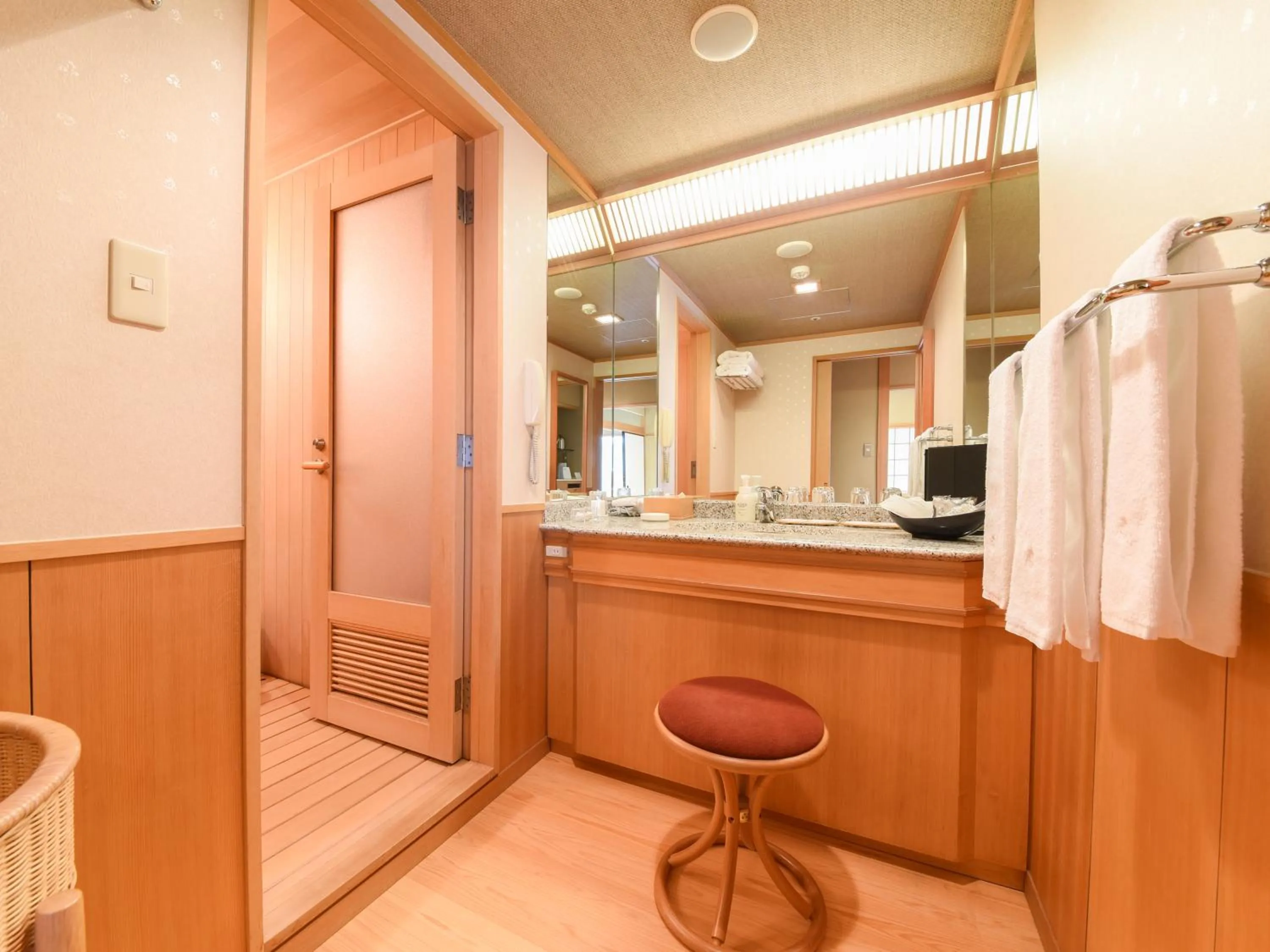 Photo of the whole room in Forest Inn Showakan (Okura Hotels & Resorts)