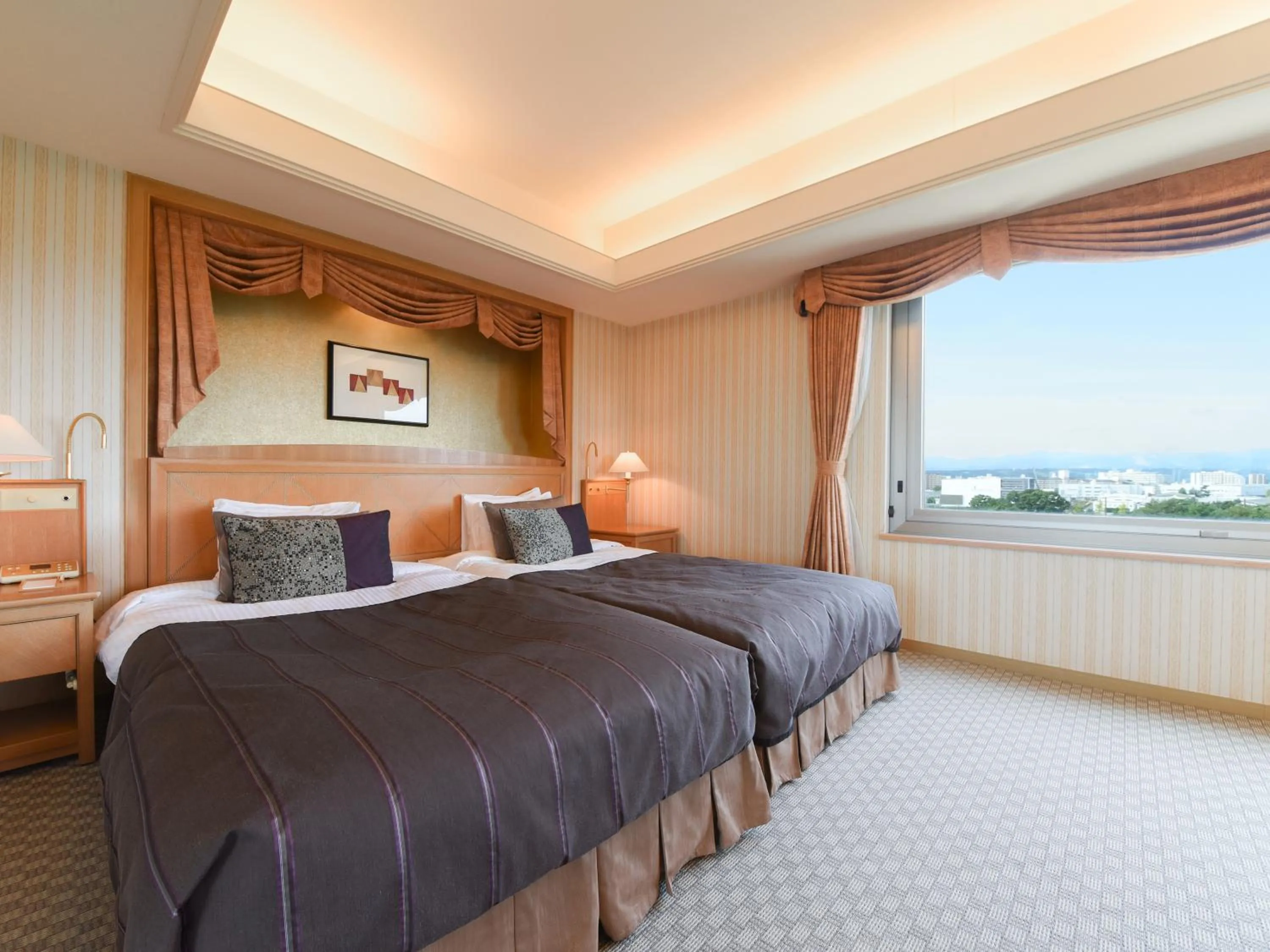 Bed in Forest Inn Showakan (Okura Hotels & Resorts)