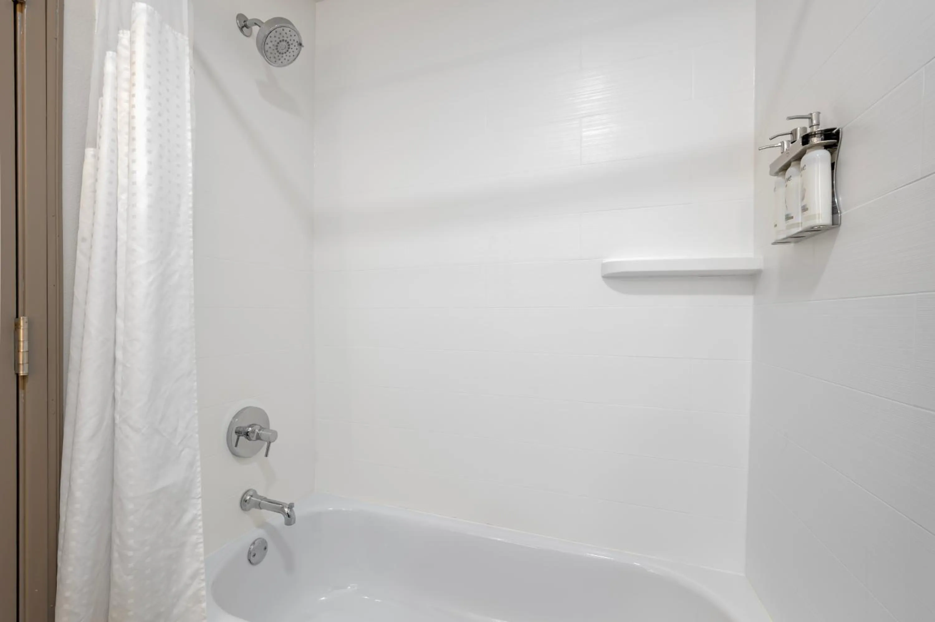 Holiday Inn Express & Suites Indianapolis - East by IHG