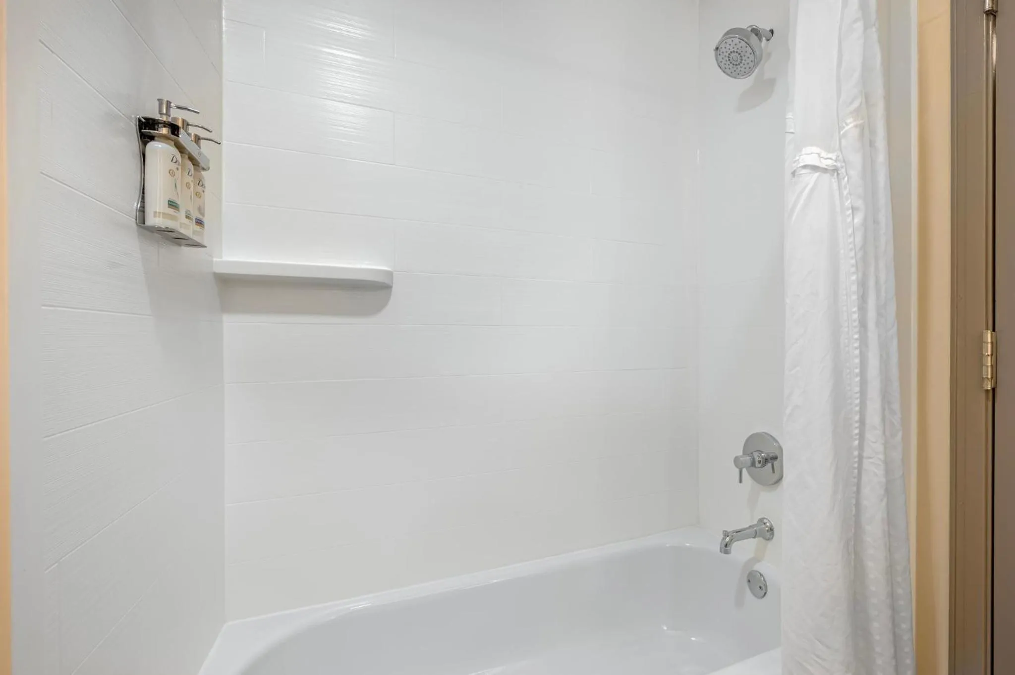 Photo of the whole room in Holiday Inn Express & Suites Indianapolis - East by IHG