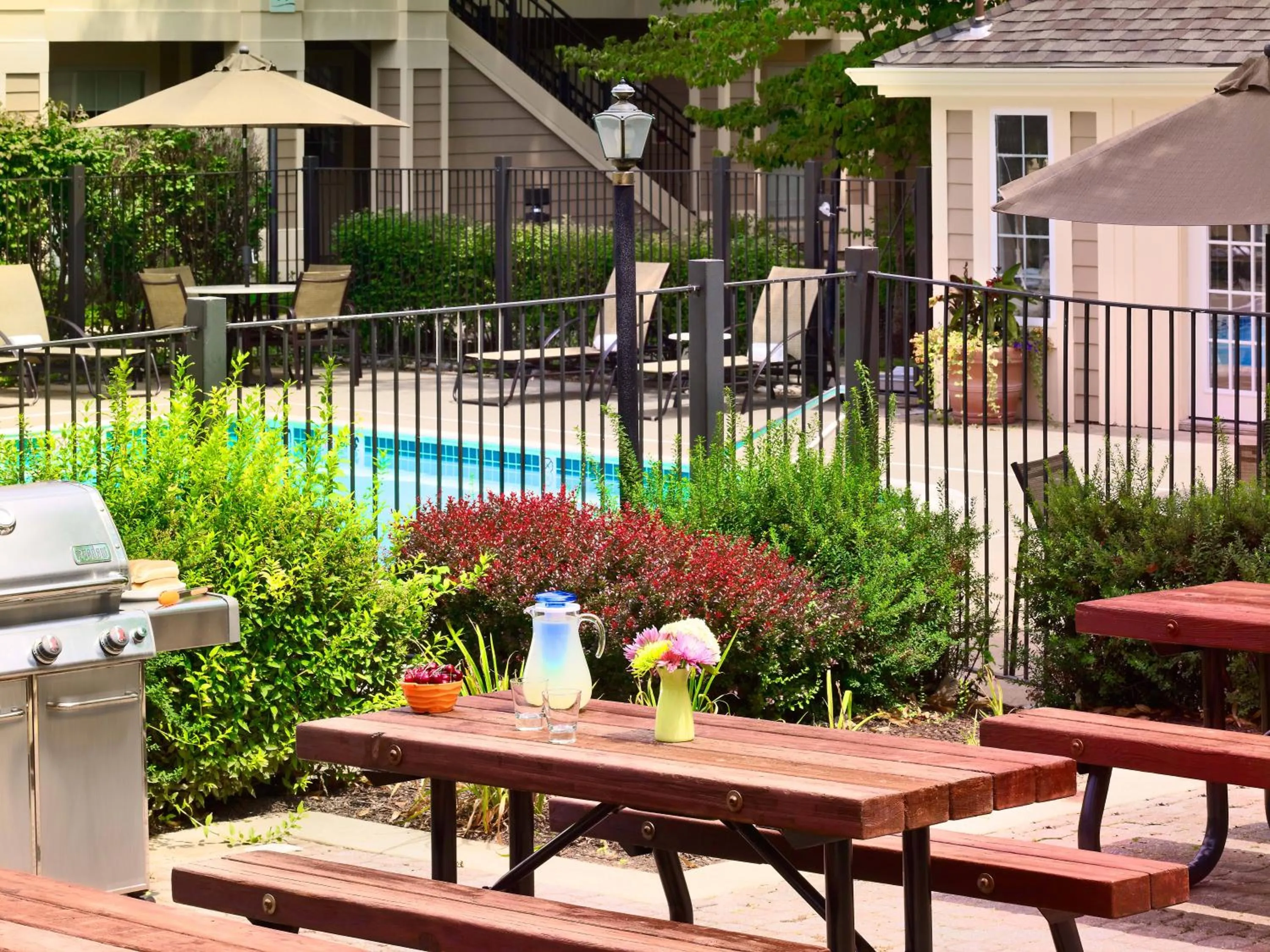 Property building in Sonesta ES Suites Princeton