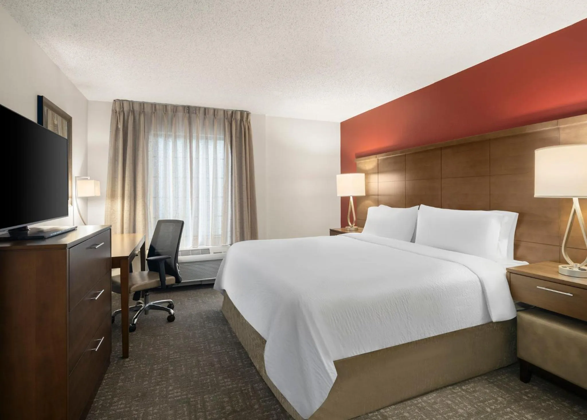 Photo of the whole room, Bed in Staybridge Suites Indianapolis-Airport by IHG