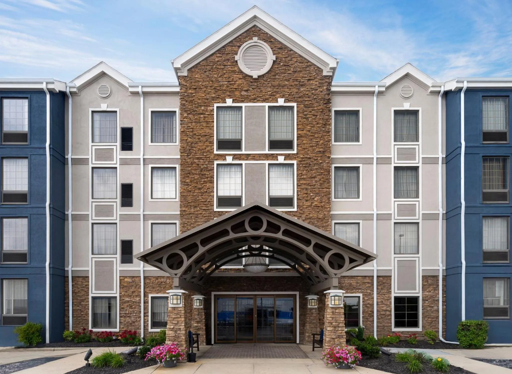 Property building in Staybridge Suites Indianapolis-Airport by IHG