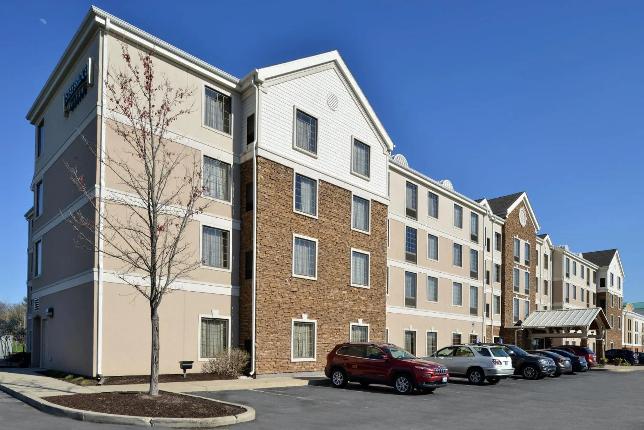 Property building in Staybridge Suites Indianapolis-Airport by IHG