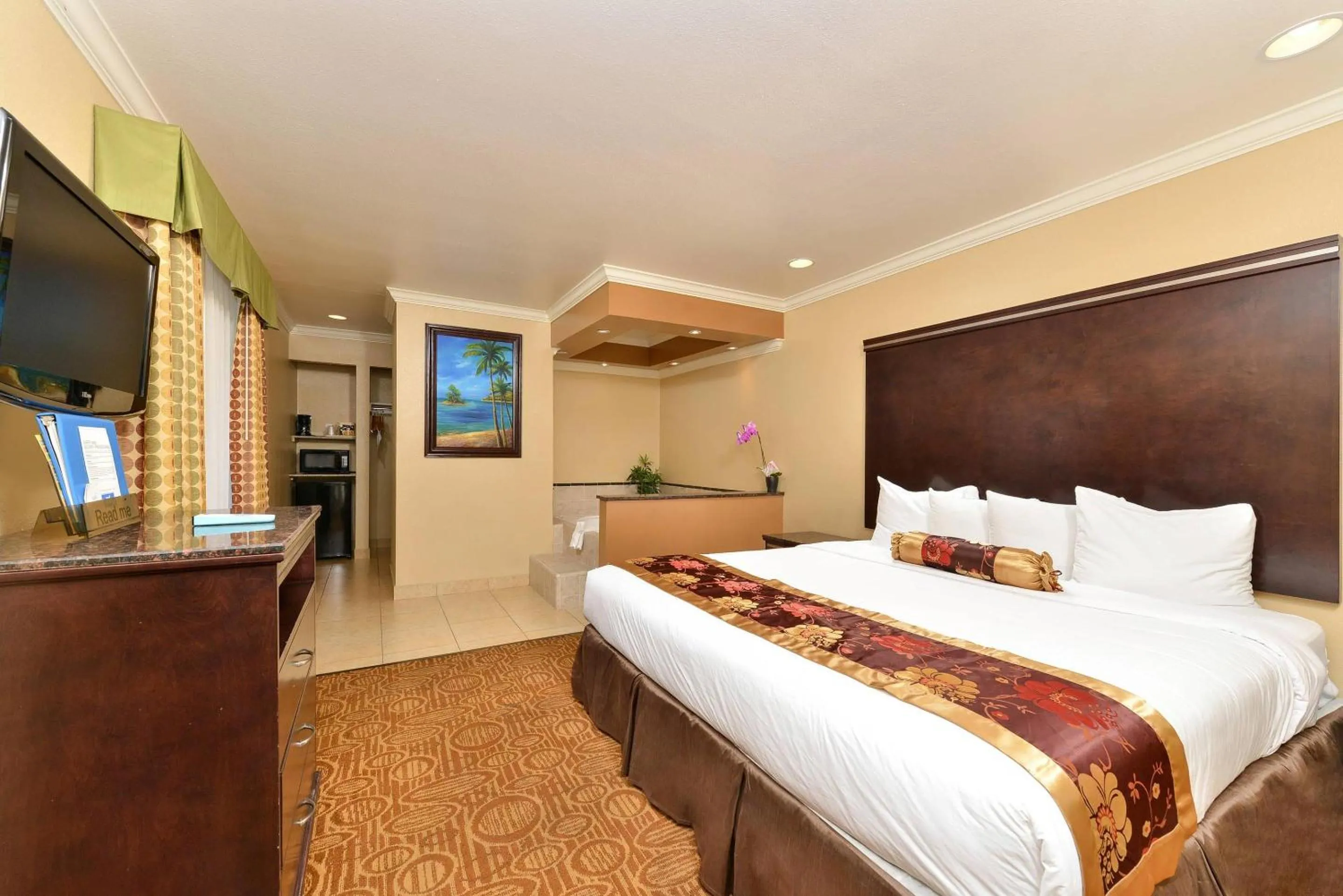 Bedroom, Bed in Rodeway Inn San Diego Near SDSU