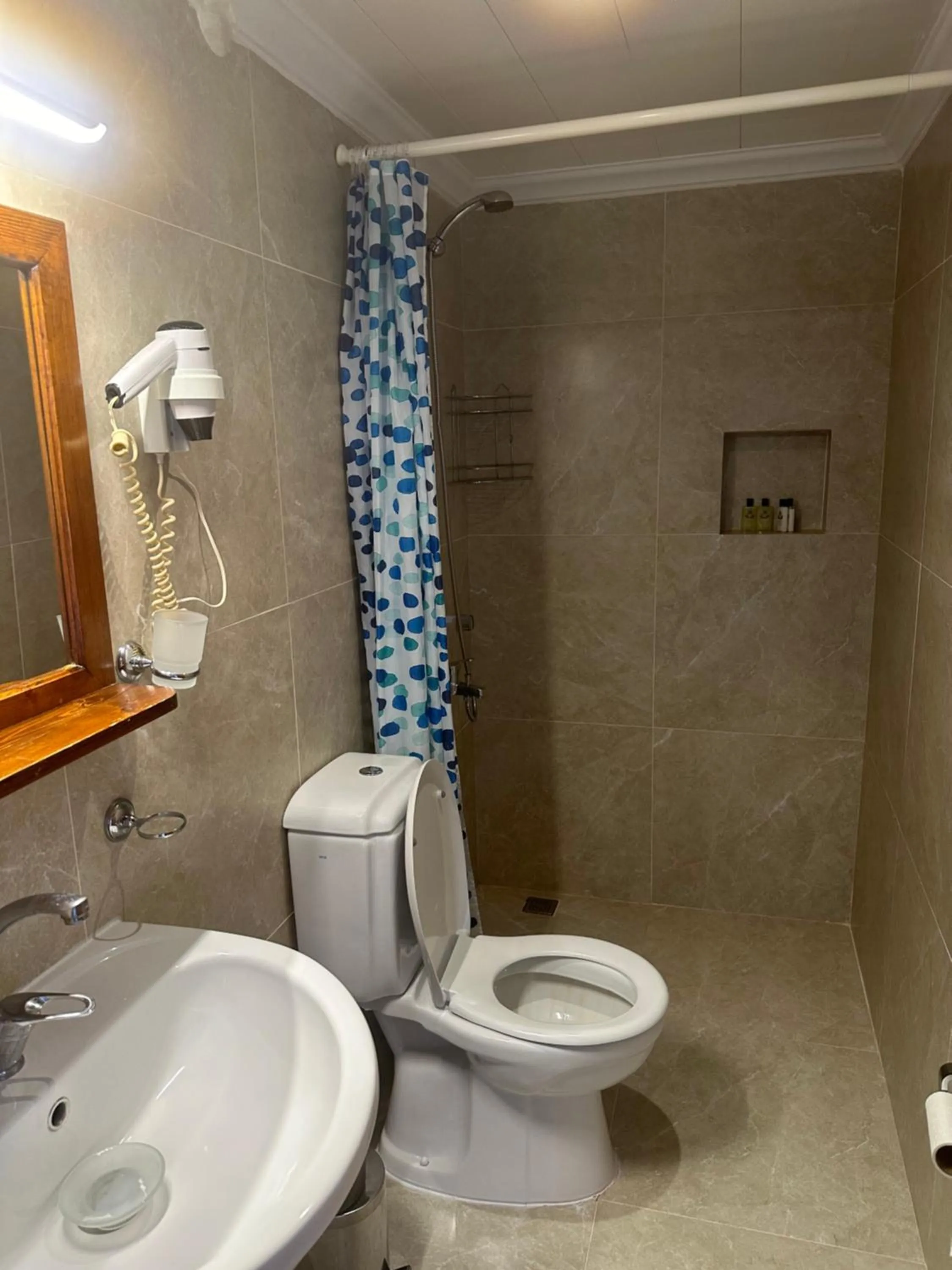 Shower in The White House Kalkan