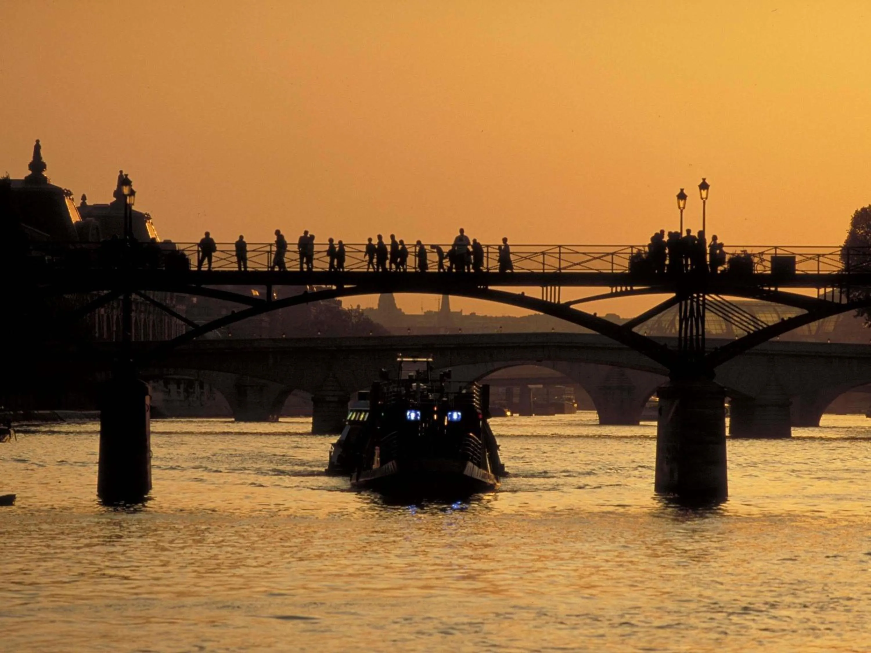 Property building in ibis budget Paris Porte De Montmartre