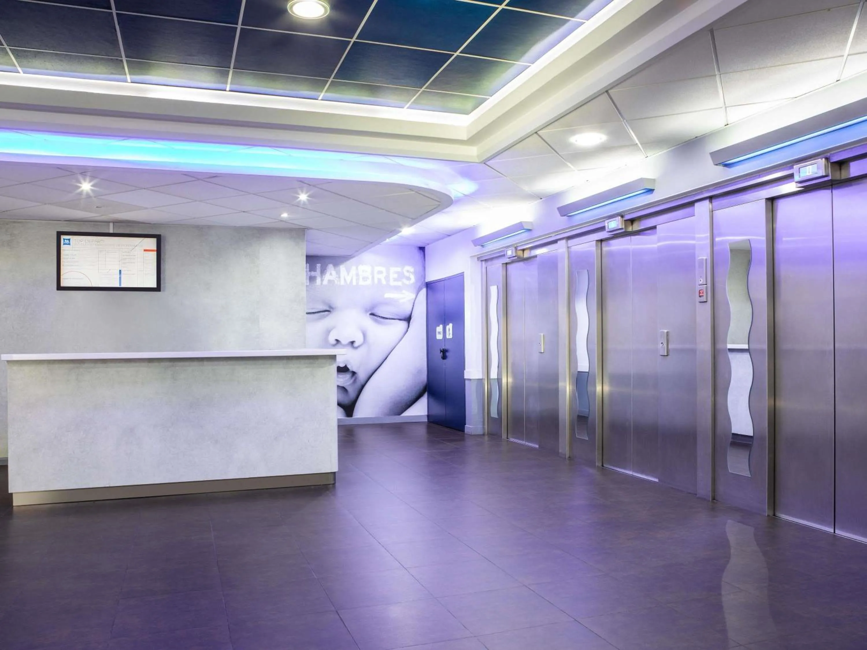 Property building in ibis budget Paris Porte De Montmartre