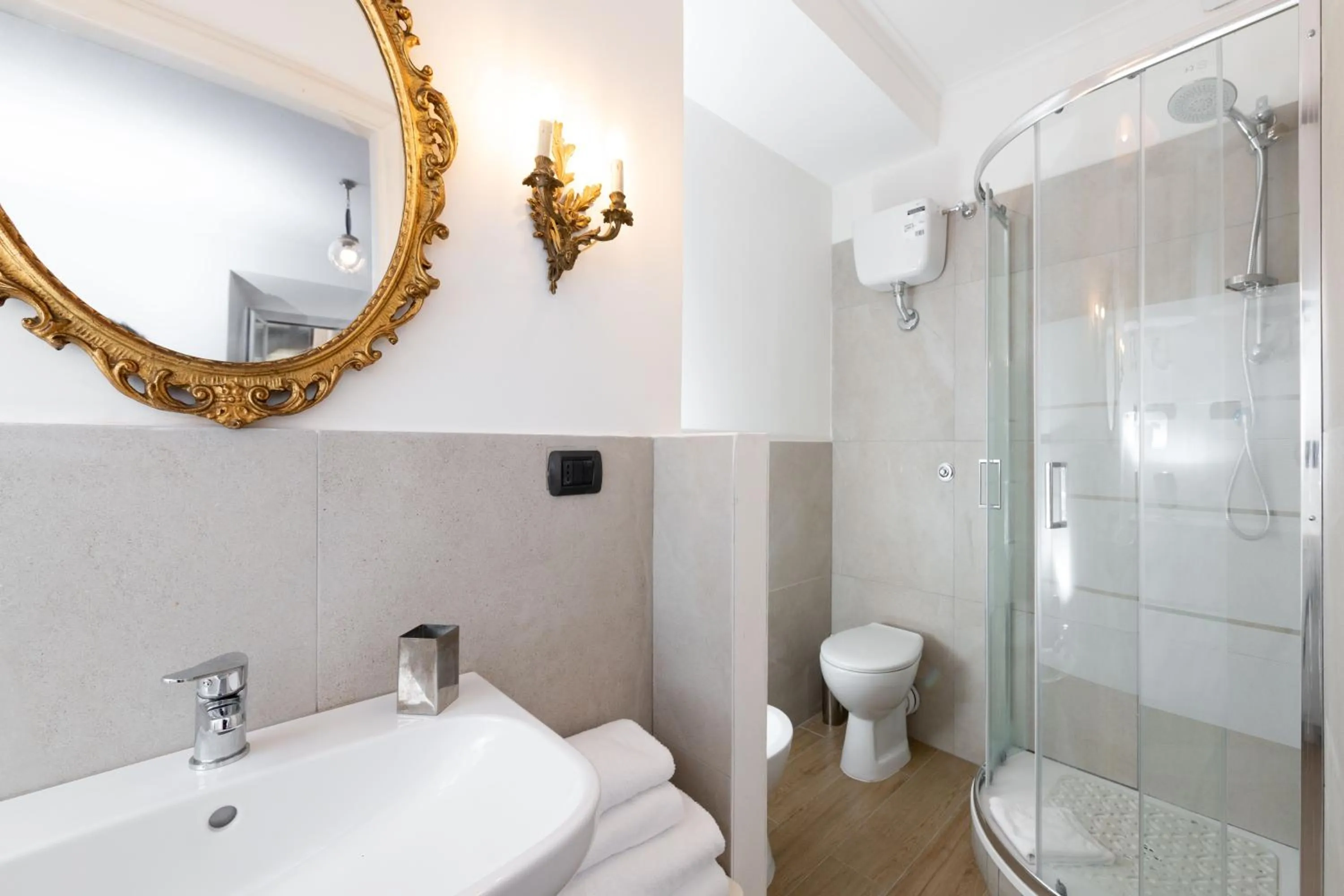 Bathroom in Corso Vittorio Apartments