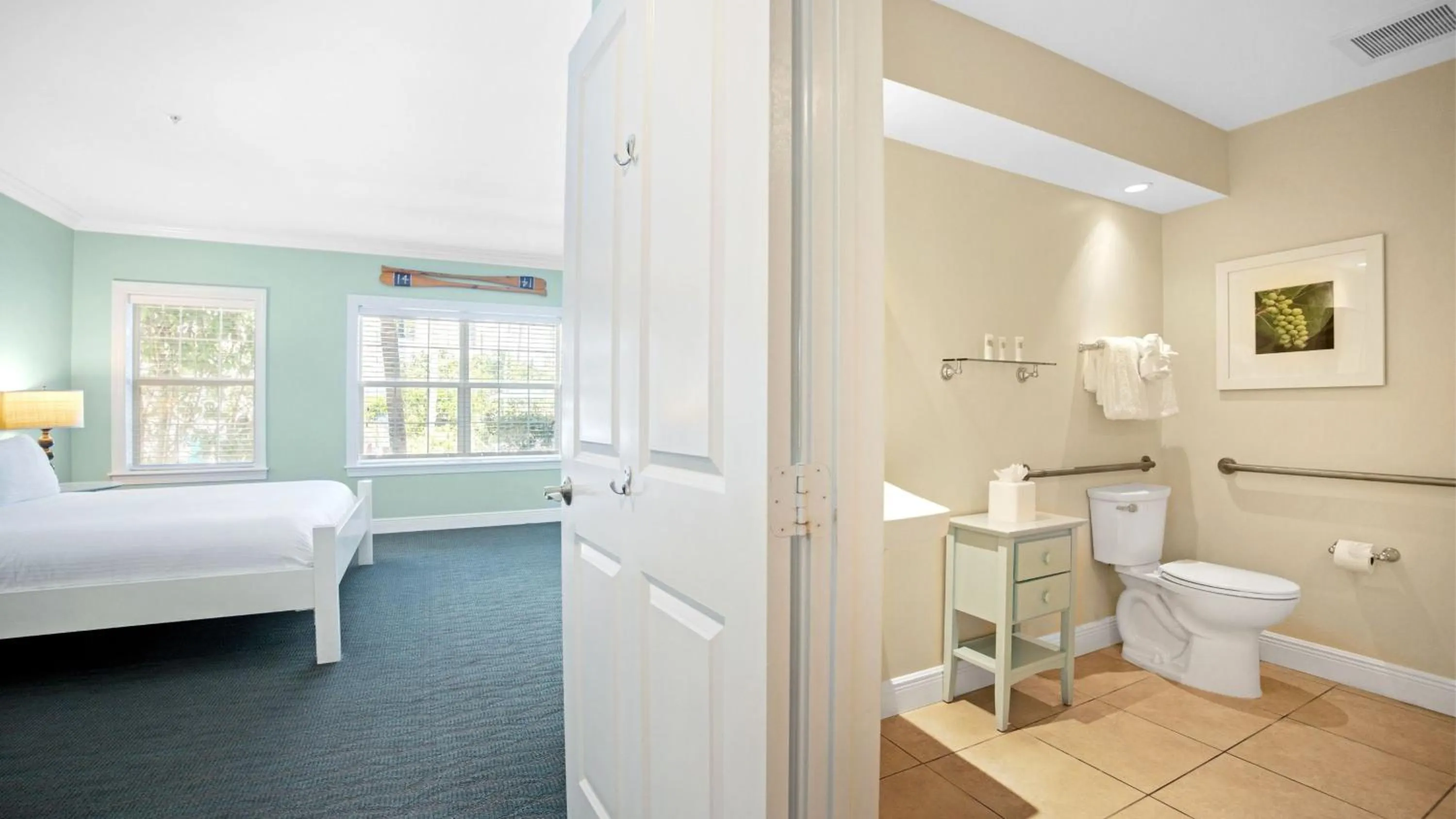 Bedroom, Bed in Tranquility Bay Resort