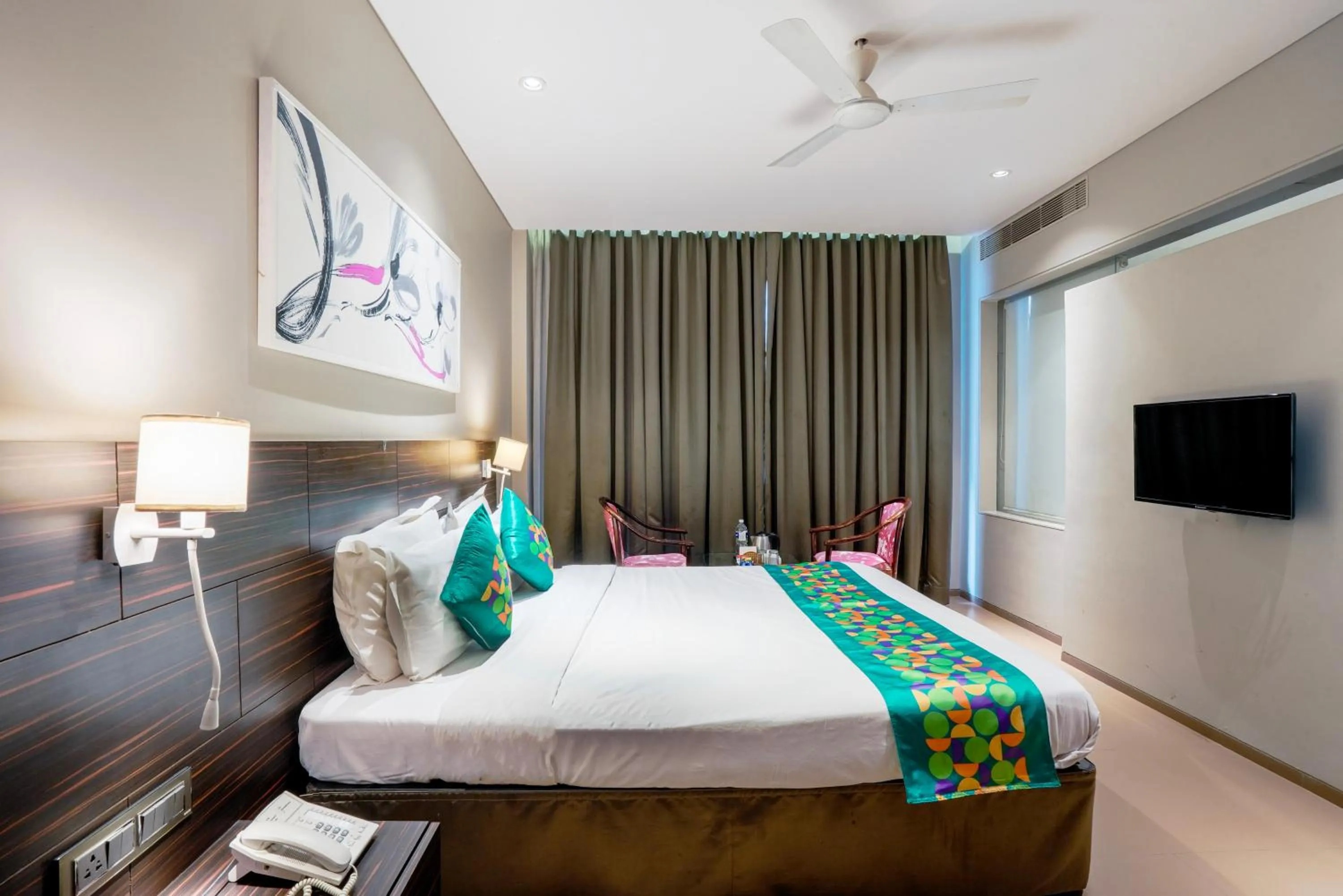 Bedroom, Bed in Treebo Premium Niraali Executive, Hinjewadi