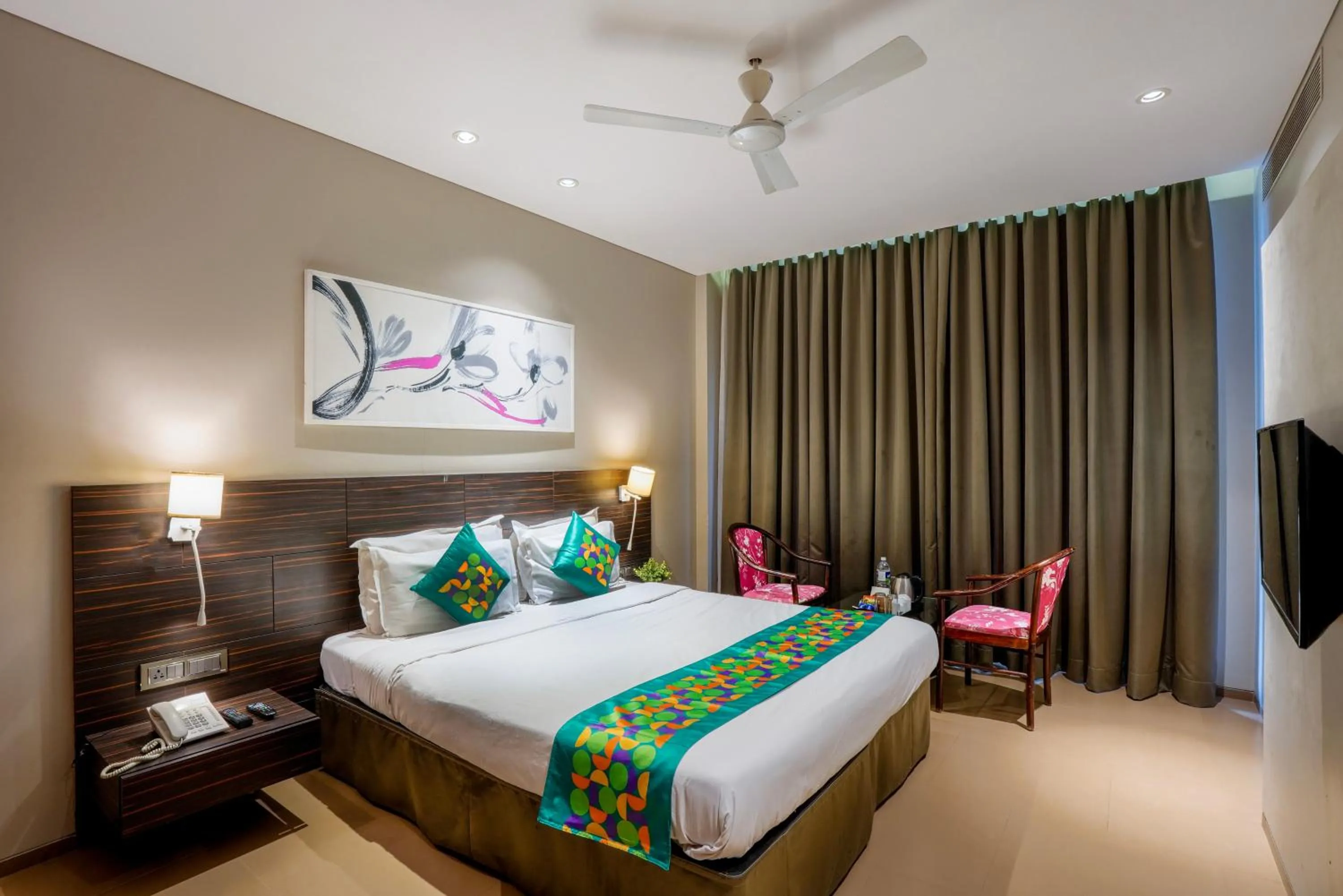 Bedroom, Bed in Treebo Premium Niraali Executive, Hinjewadi