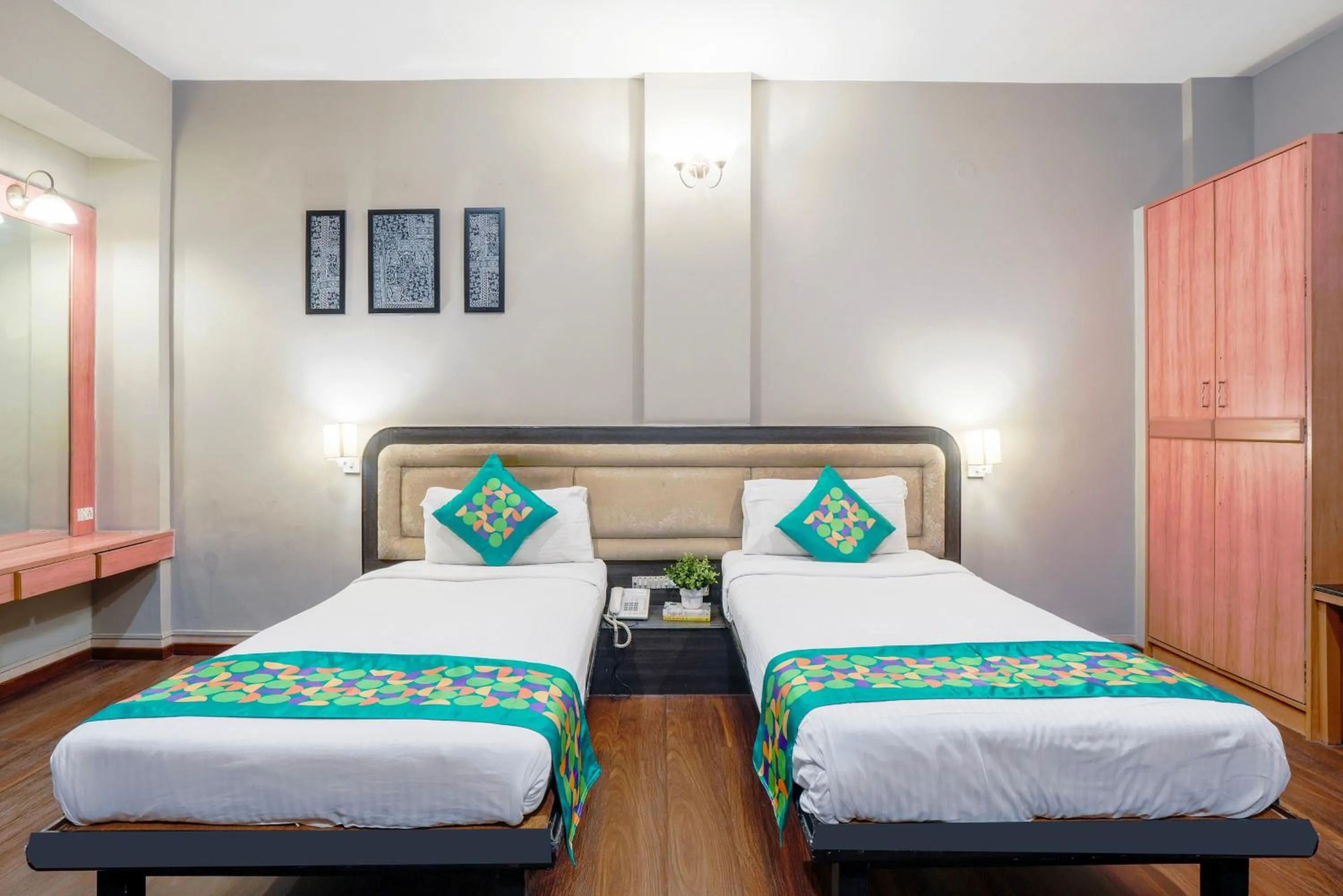 Bedroom, Bed in Treebo Premium Niraali Executive, Hinjewadi